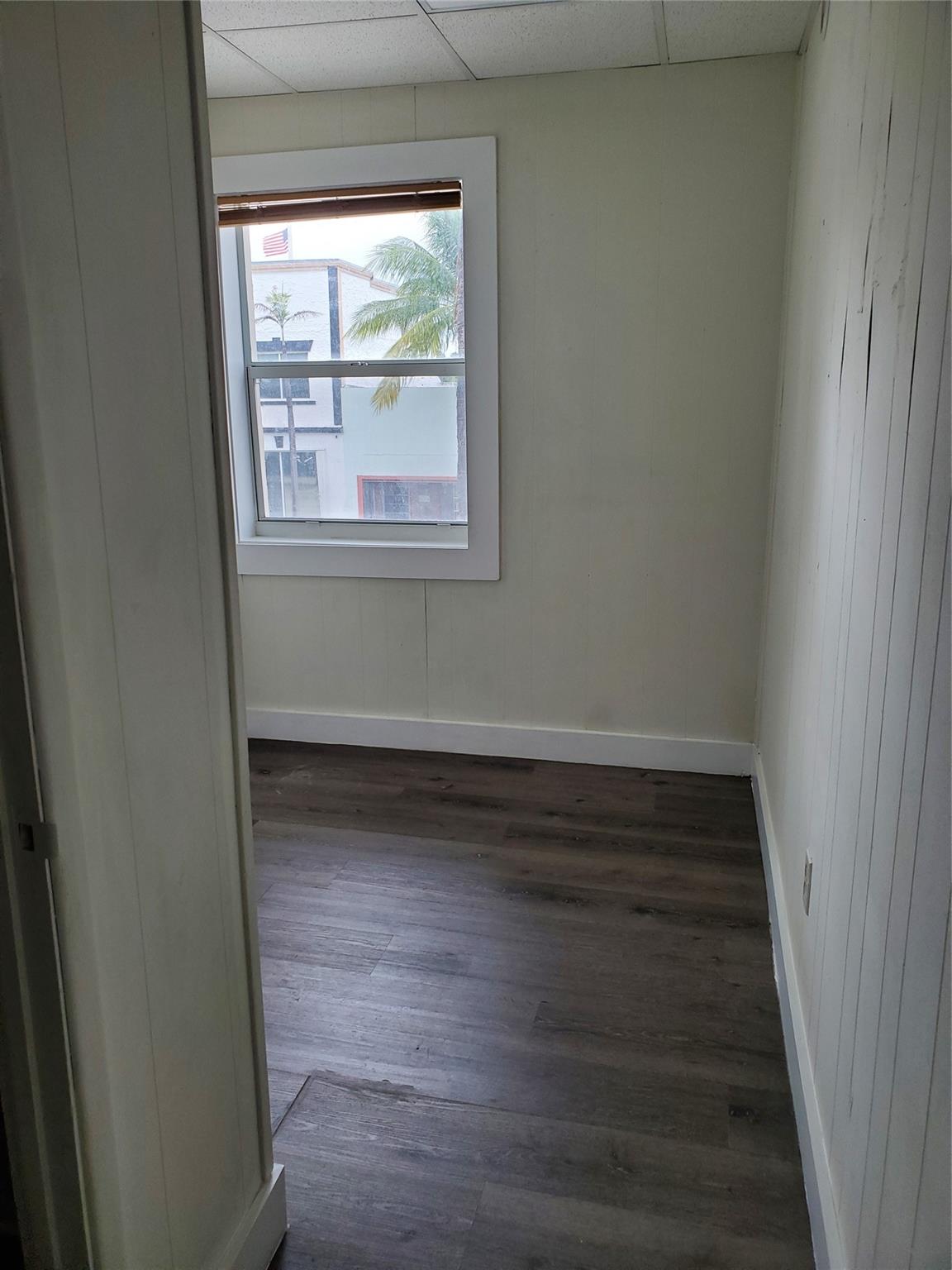 TOWN OF MODELO (DANIA) B- - Residential Lease