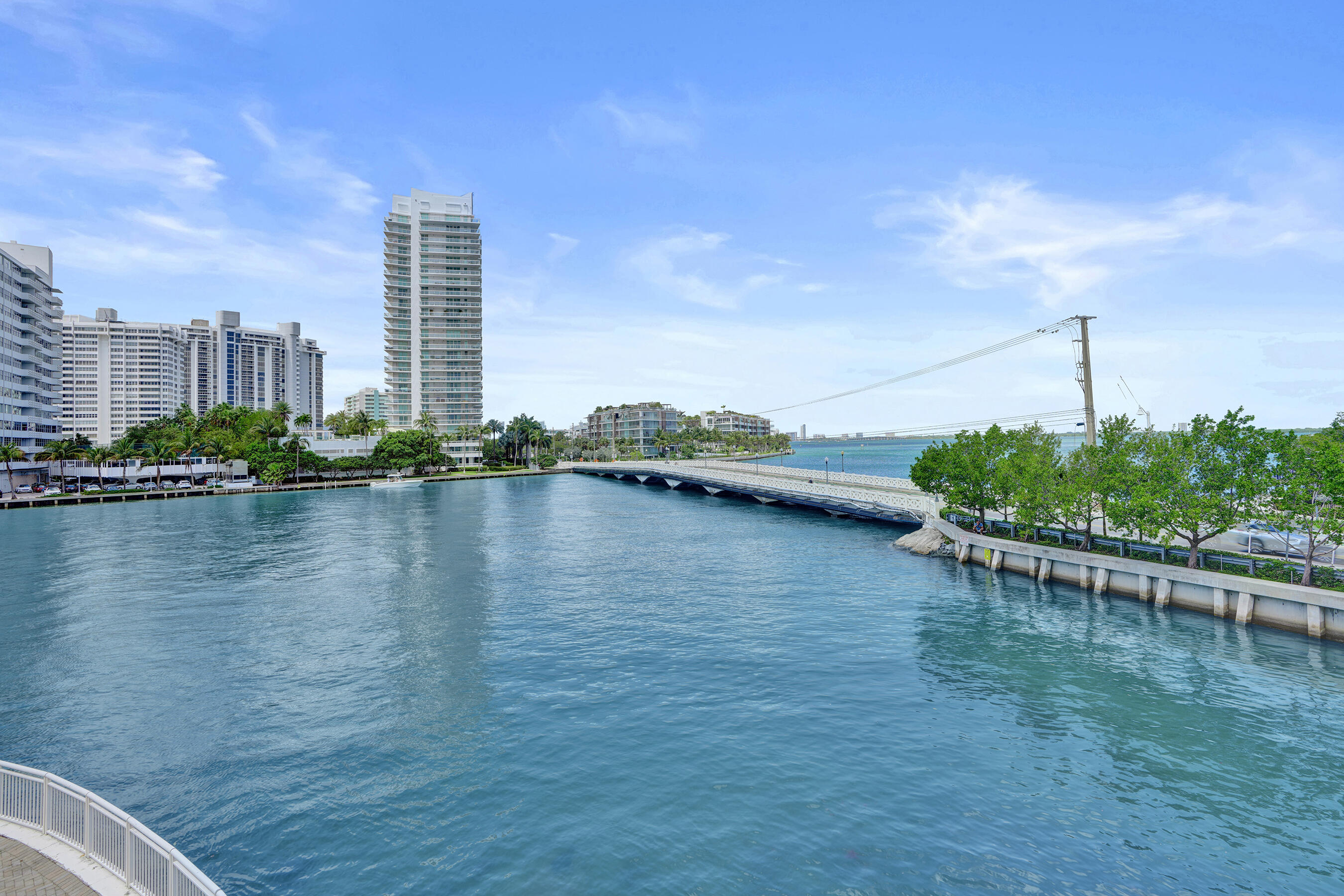 BONNE VIE CONDO - Residential