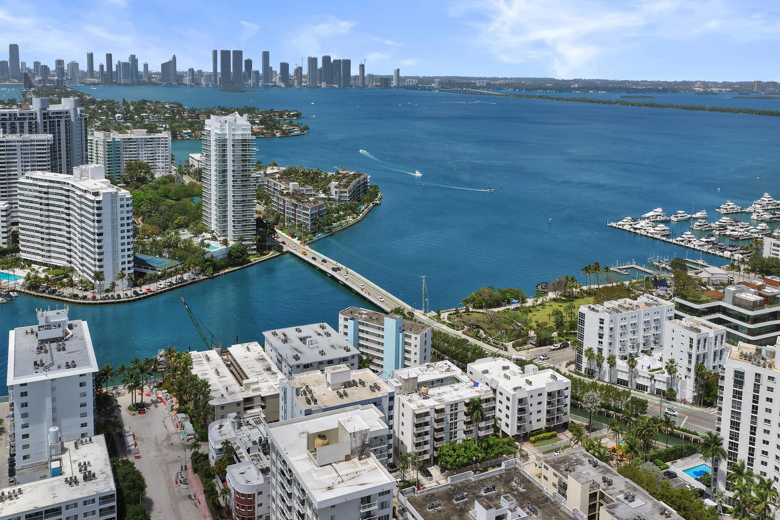 BONNE VIE CONDO - Residential