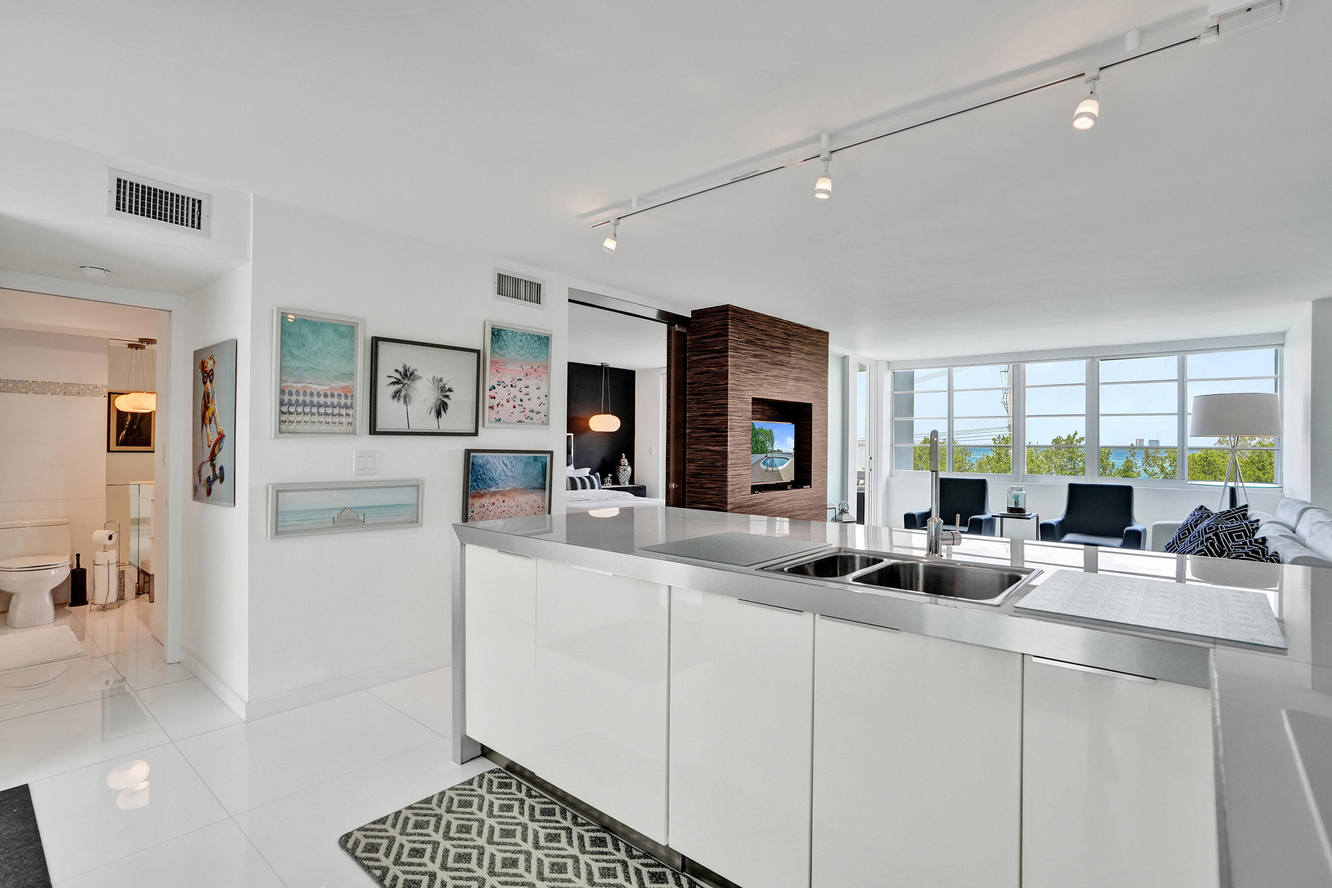 BONNE VIE CONDO - Residential