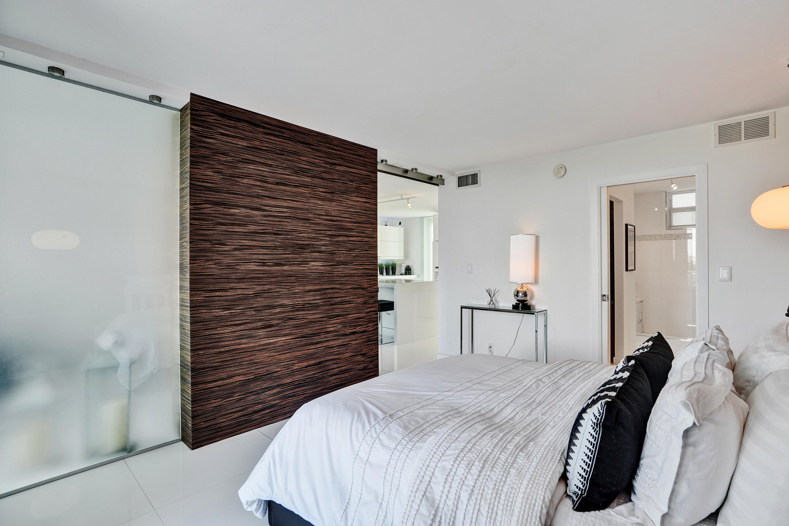 BONNE VIE CONDO - Residential