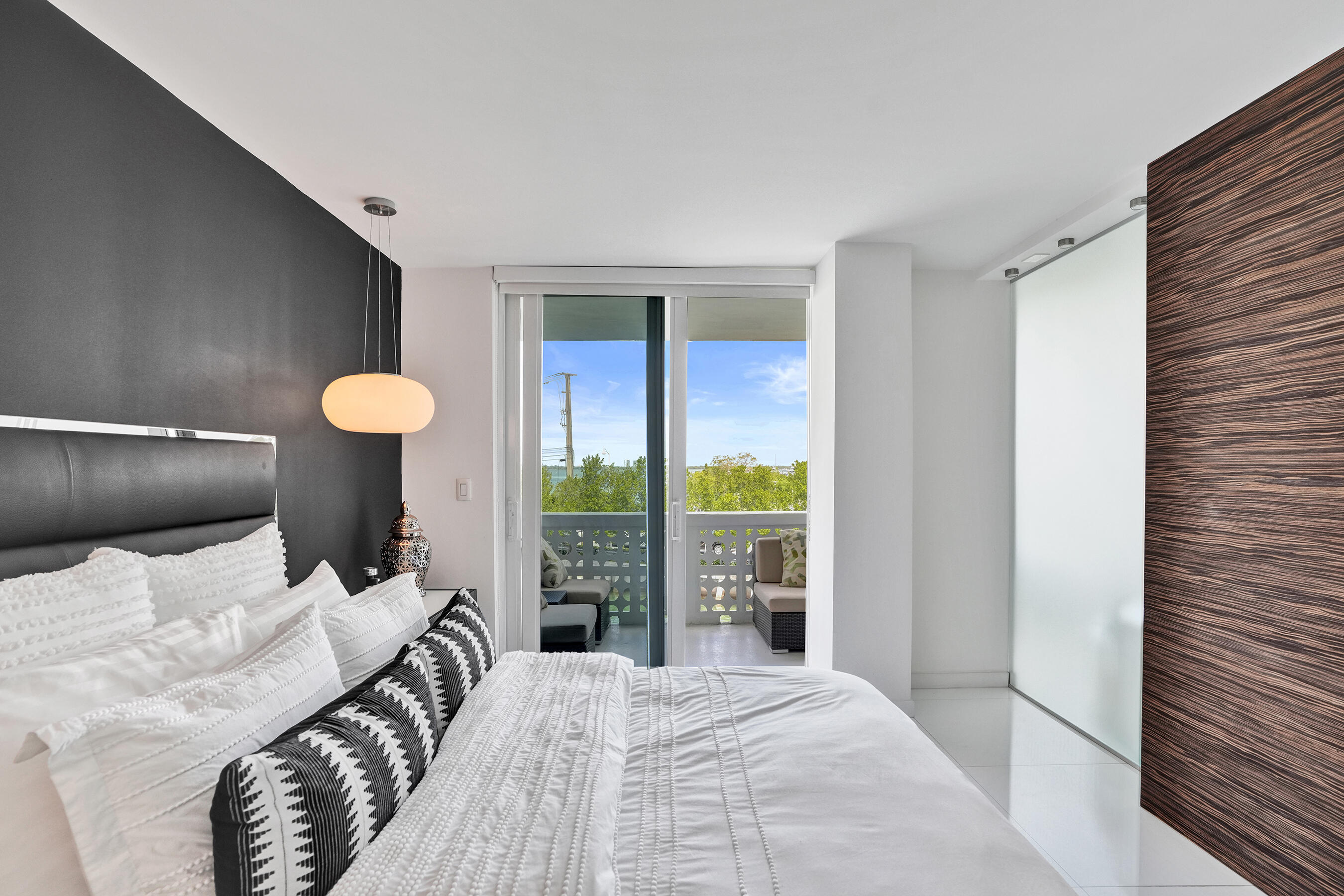 BONNE VIE CONDO - Residential