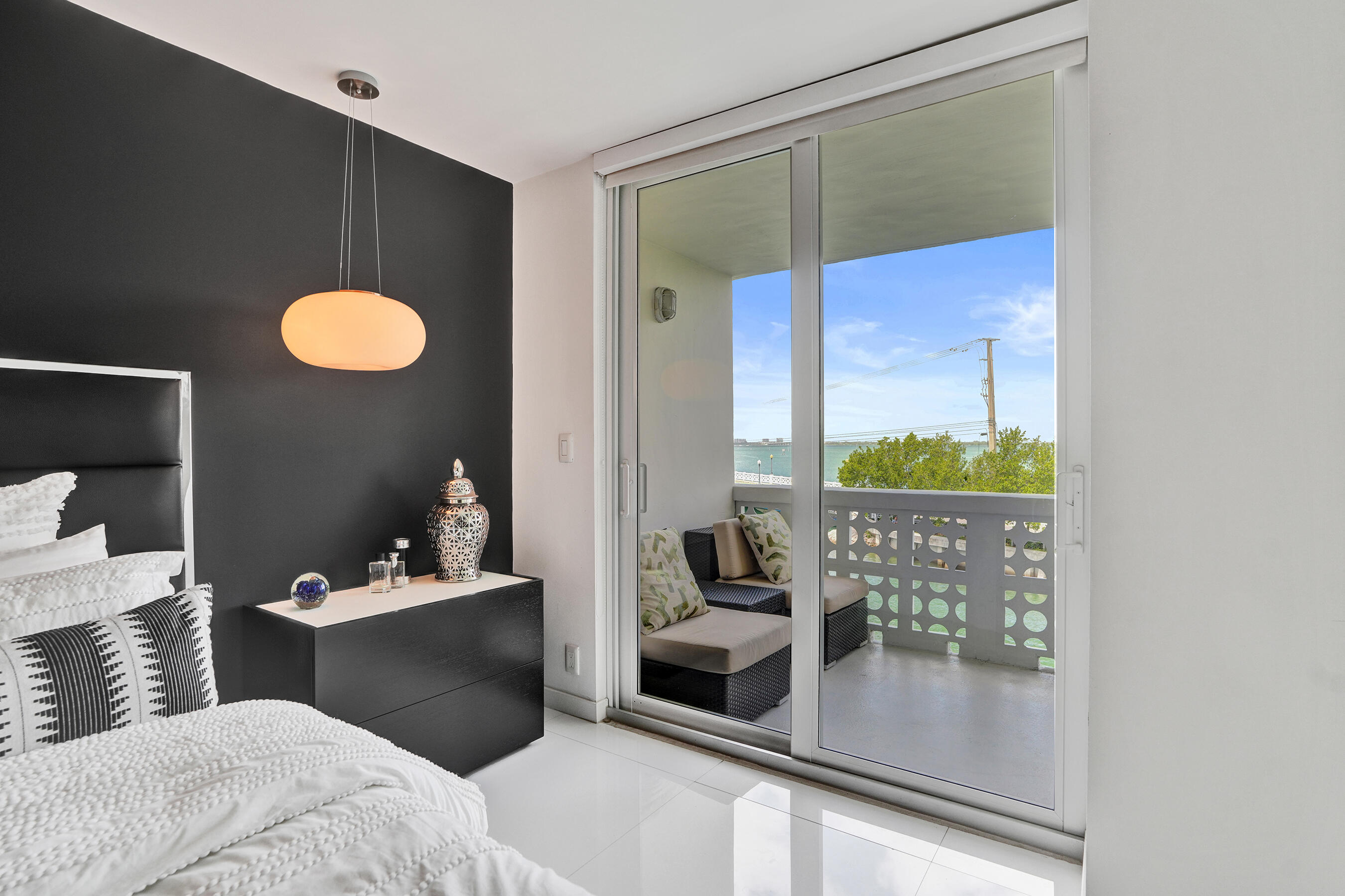 BONNE VIE CONDO - Residential