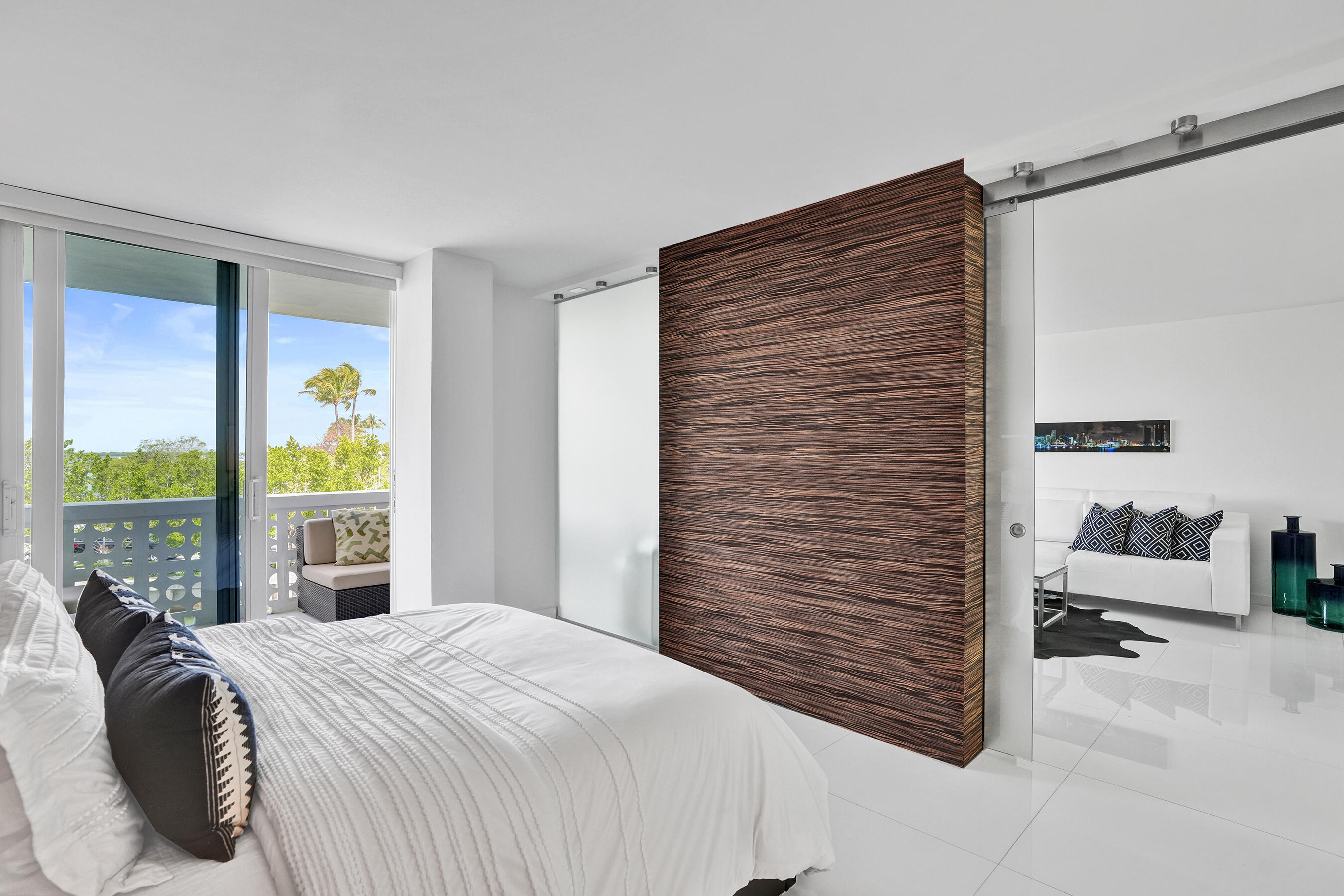 BONNE VIE CONDO - Residential