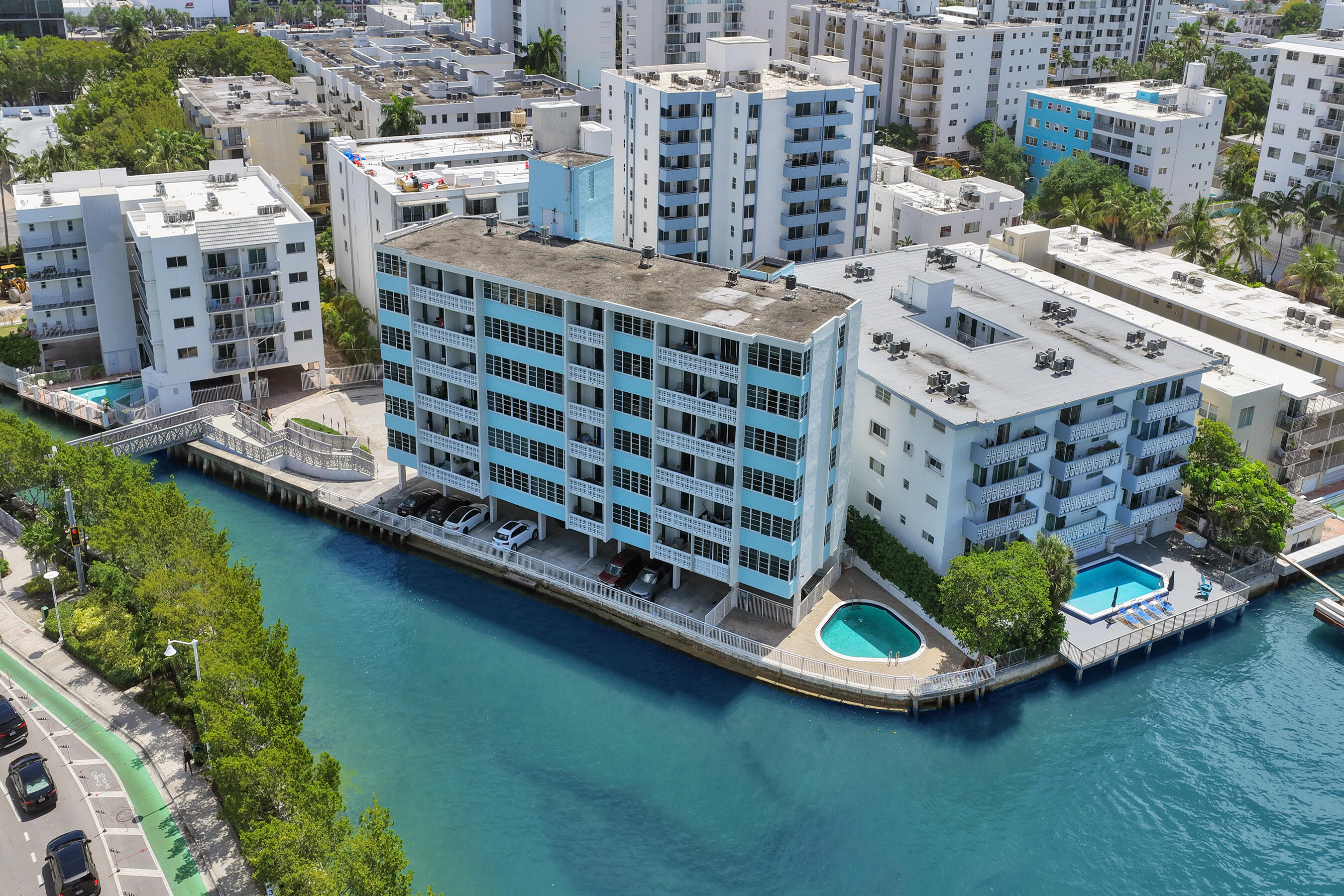 BONNE VIE CONDO - Residential