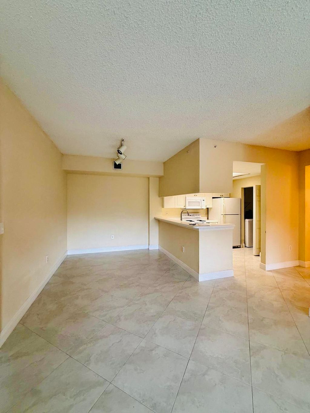 Photo of 2917 Tuscany Court #204, Palm Beach Gardens, FL 33410 (MLS # B26019060)