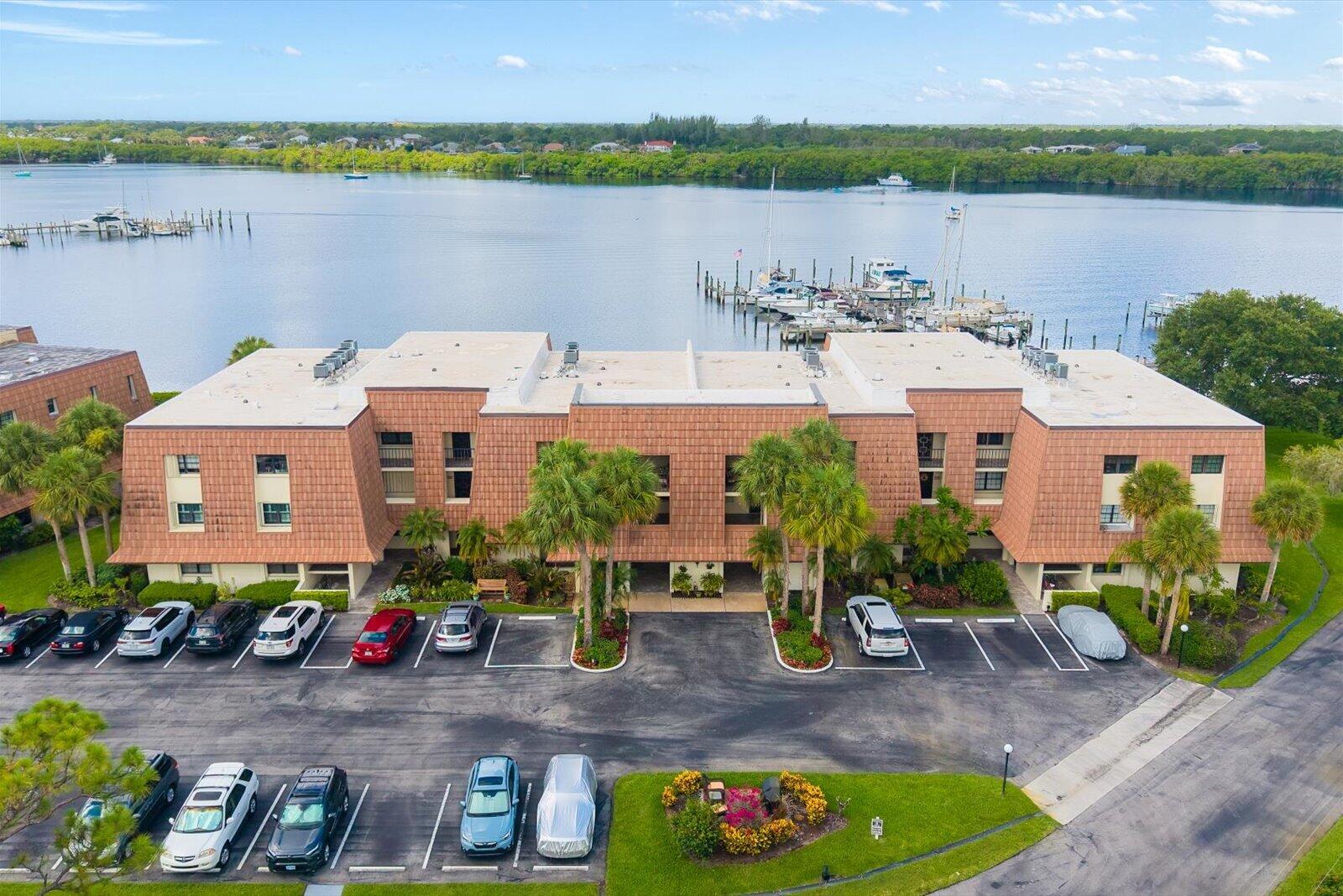 3100 SE Pruitt Road H105