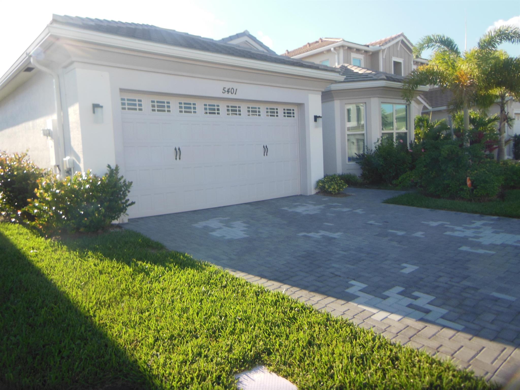 ORCHARDS OF WESTLAKE - Residential Lease