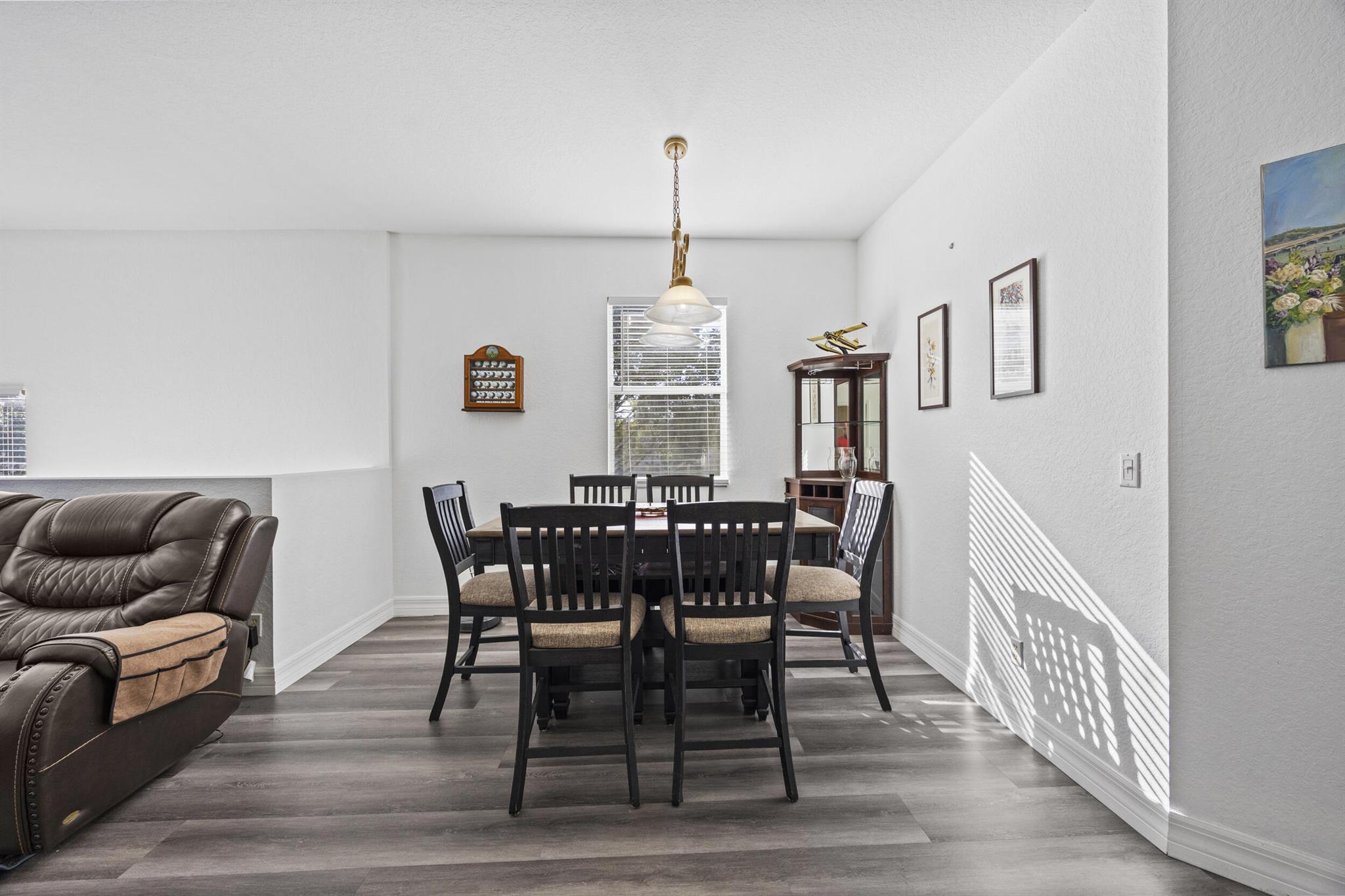 MAGNOLIA BAY CONDOMIMIUM - Residential Lease