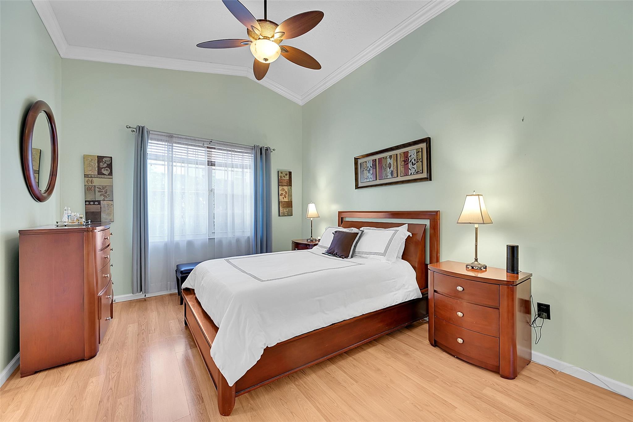 WYNDHAM LAKES/MAYFAIR - Residential