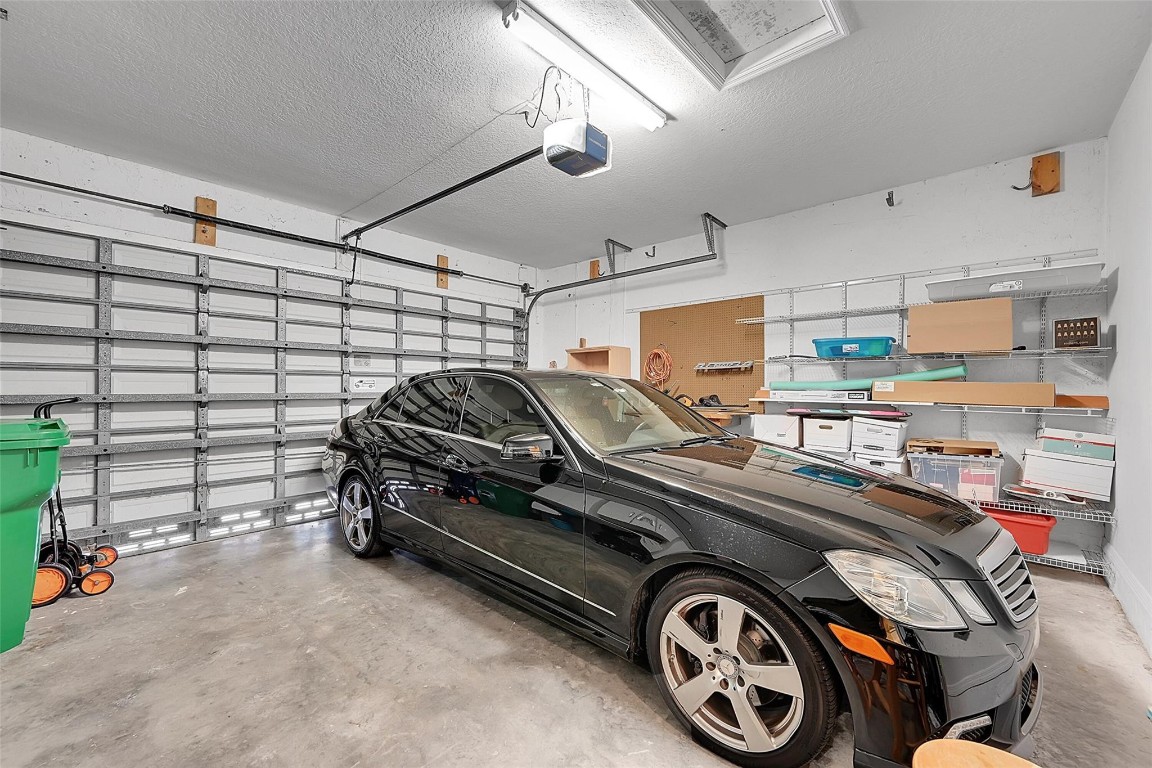 WYNDHAM LAKES/MAYFAIR - Residential