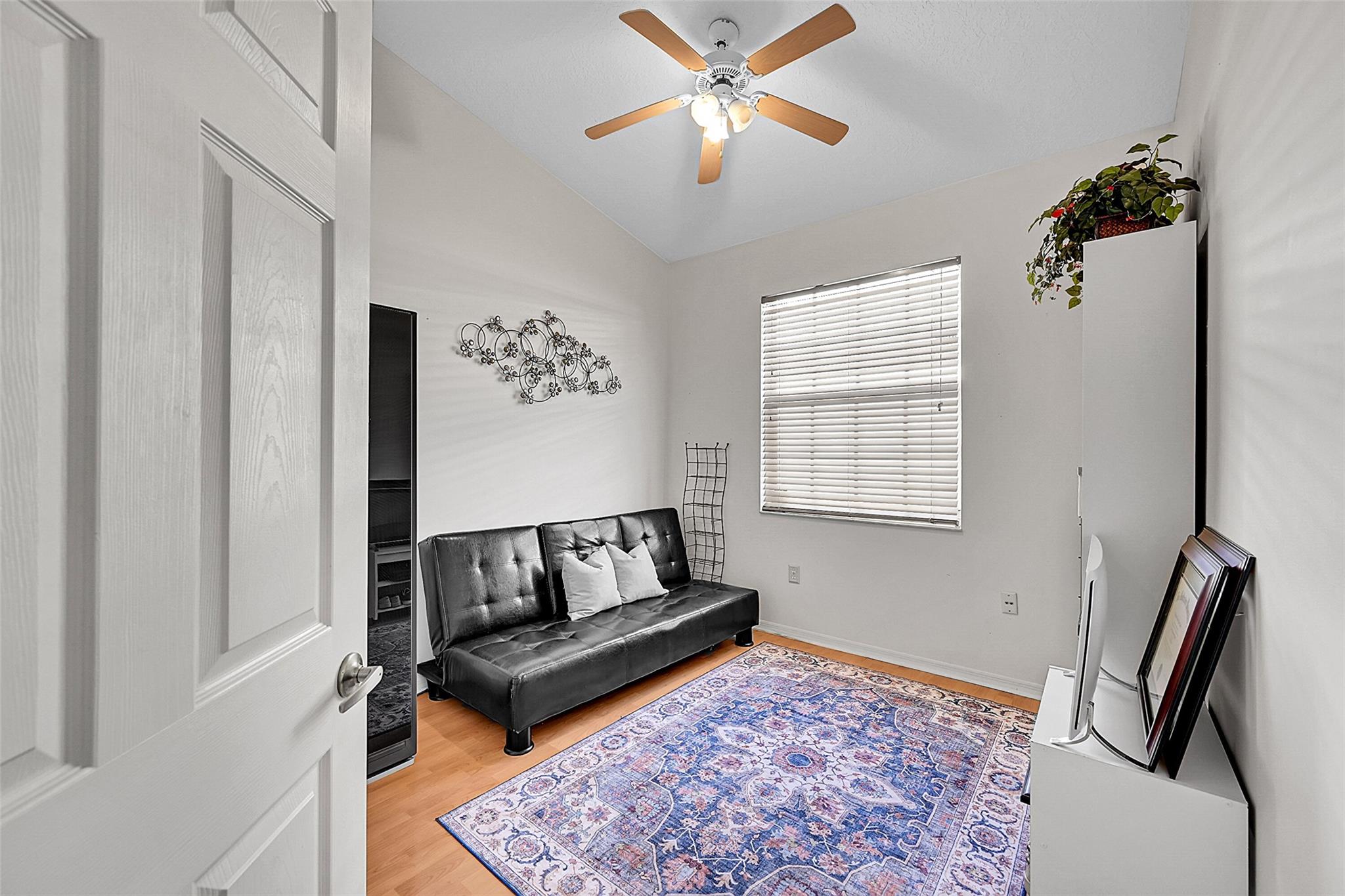 WYNDHAM LAKES/MAYFAIR - Residential