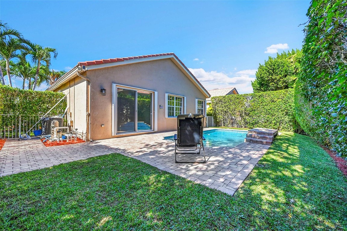 WYNDHAM LAKES/MAYFAIR - Residential