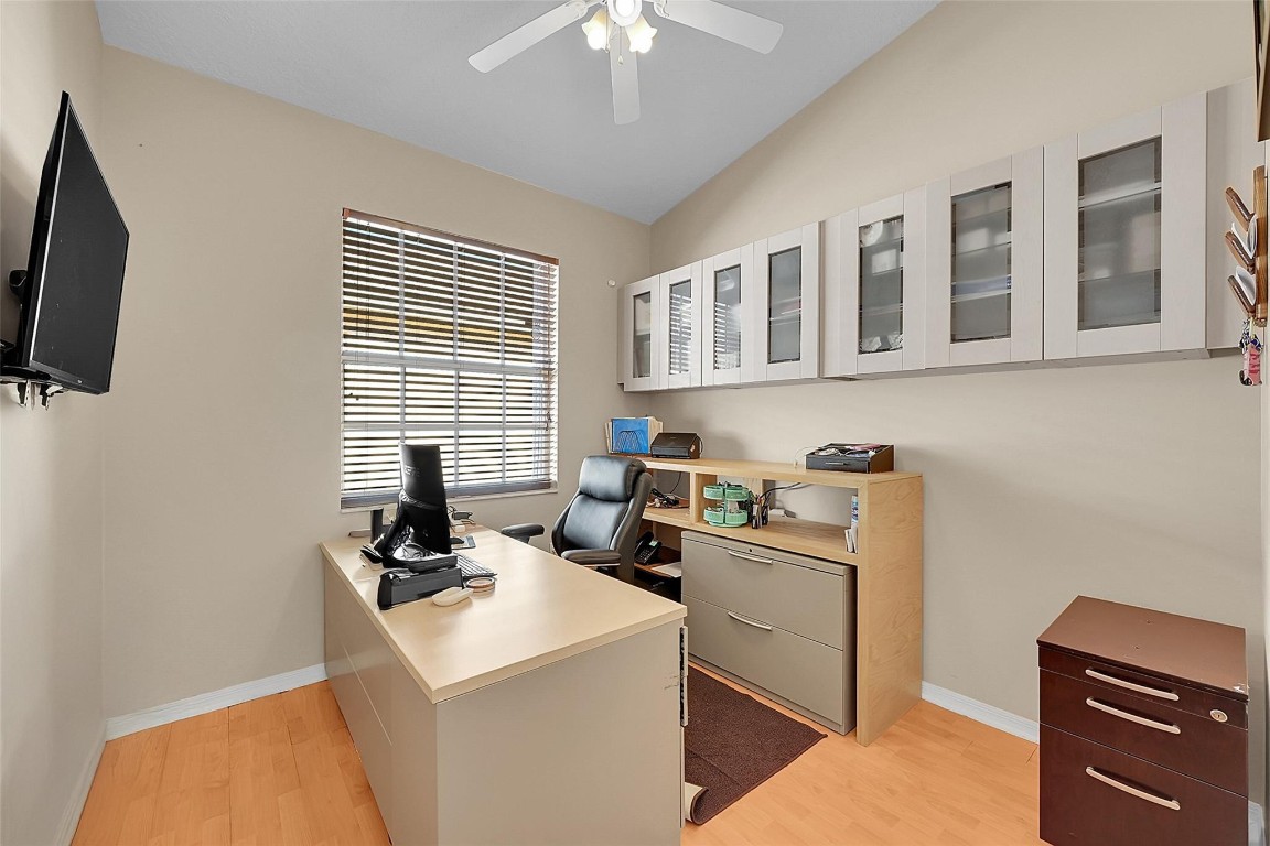 WYNDHAM LAKES/MAYFAIR - Residential