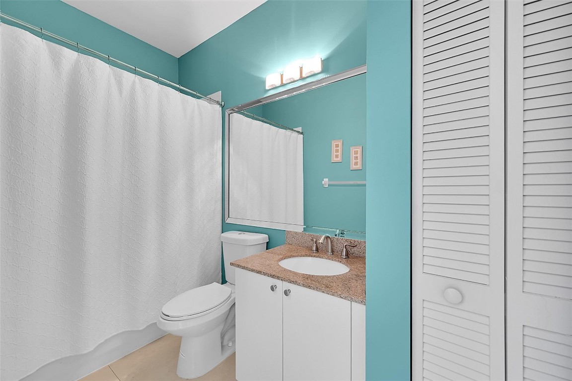 WYNDHAM LAKES/MAYFAIR - Residential