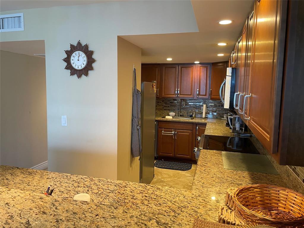 The Seasons Condo - Residential Lease