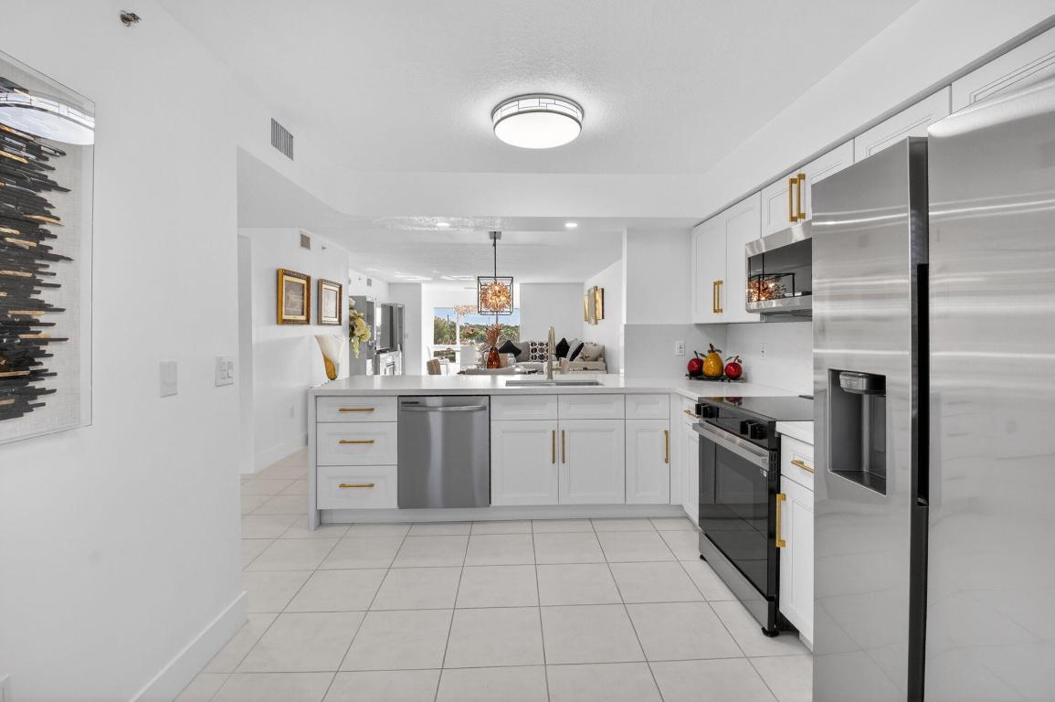 Coral Lakes-Regal Shores - Residential