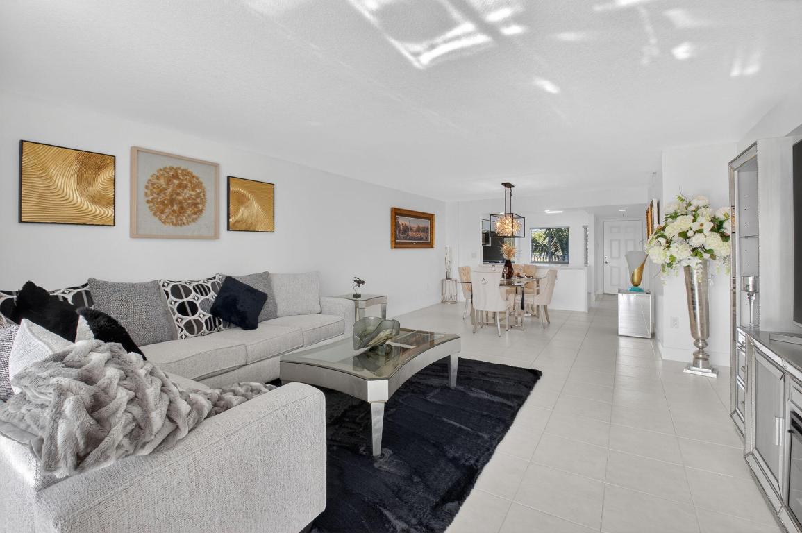 Coral Lakes-Regal Shores - Residential