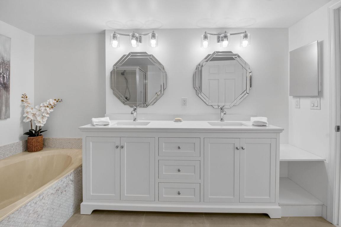 Coral Lakes-Regal Shores - Residential