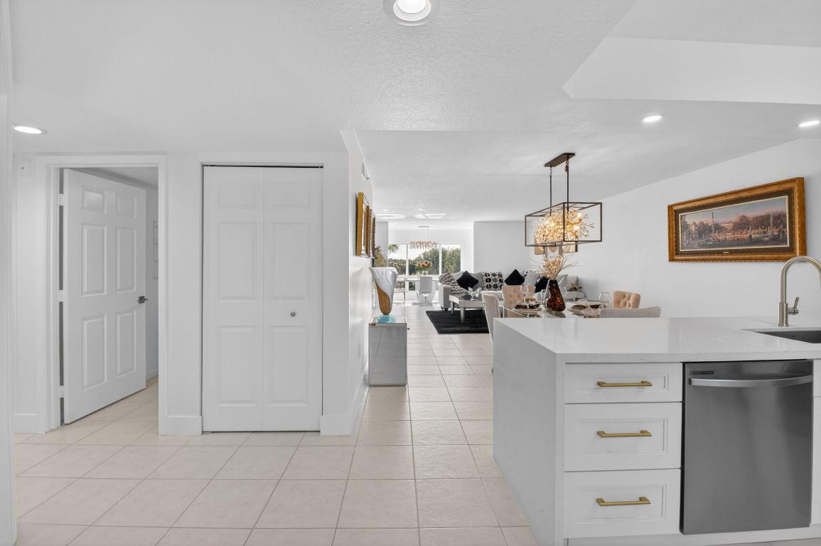 Coral Lakes-Regal Shores - Residential