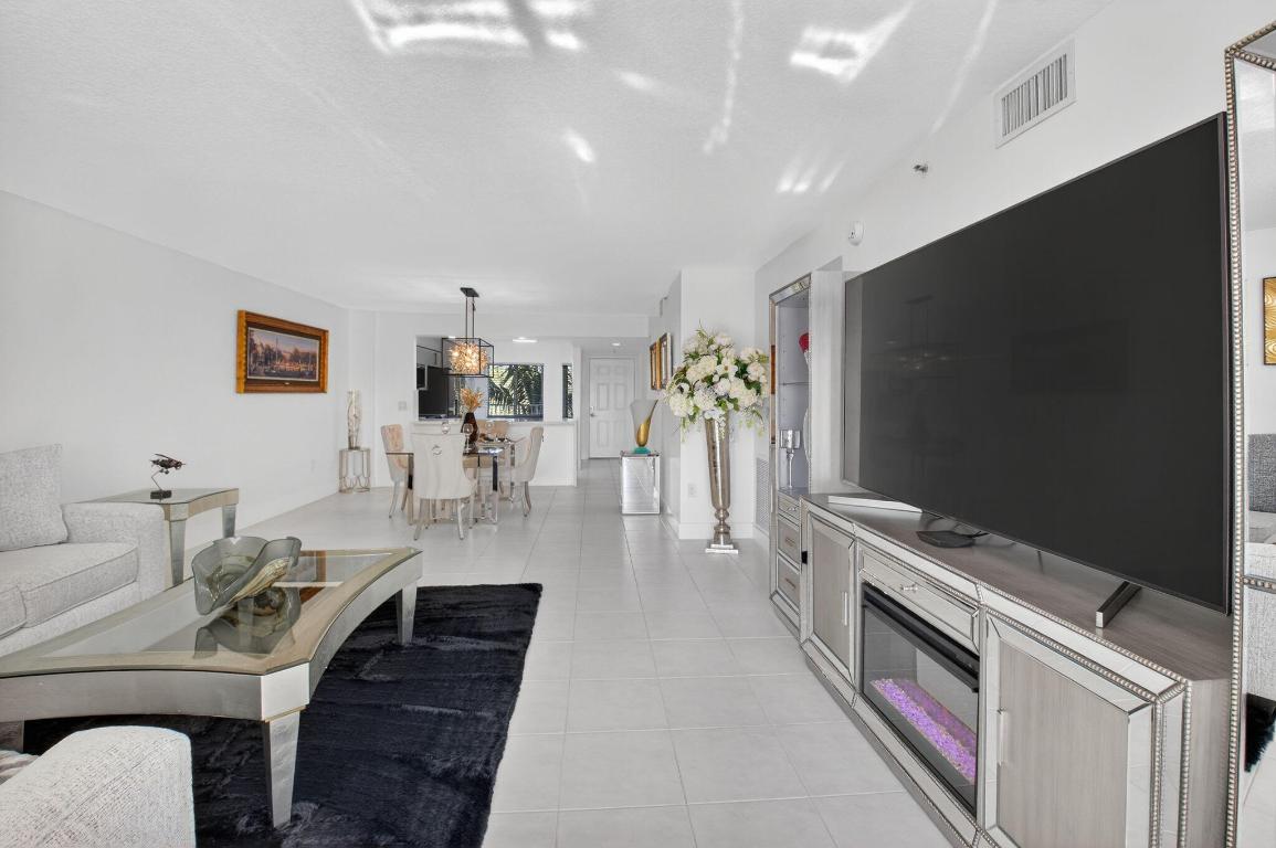 Coral Lakes-Regal Shores - Residential