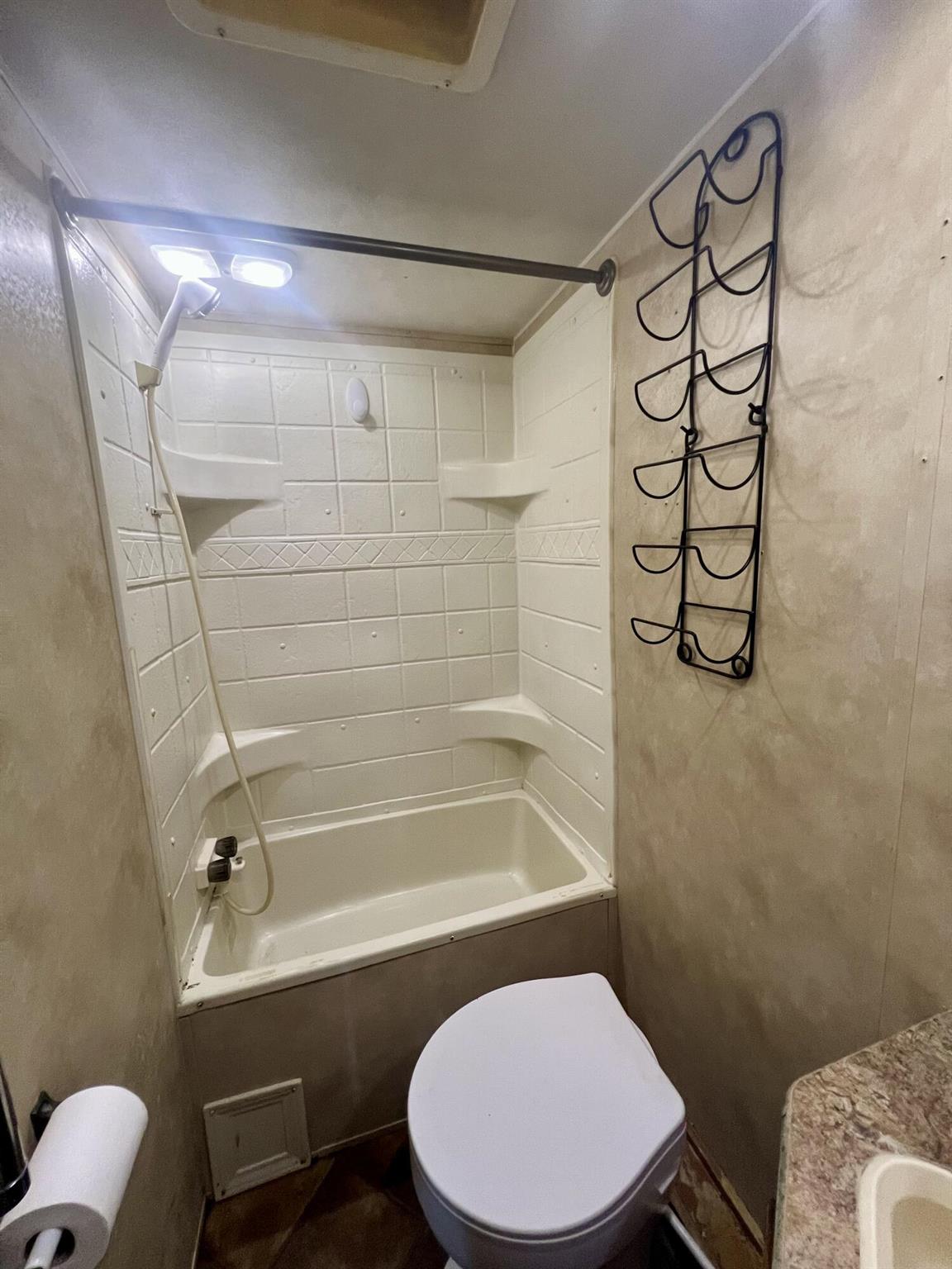 Lakeview Ridge - Residential Lease