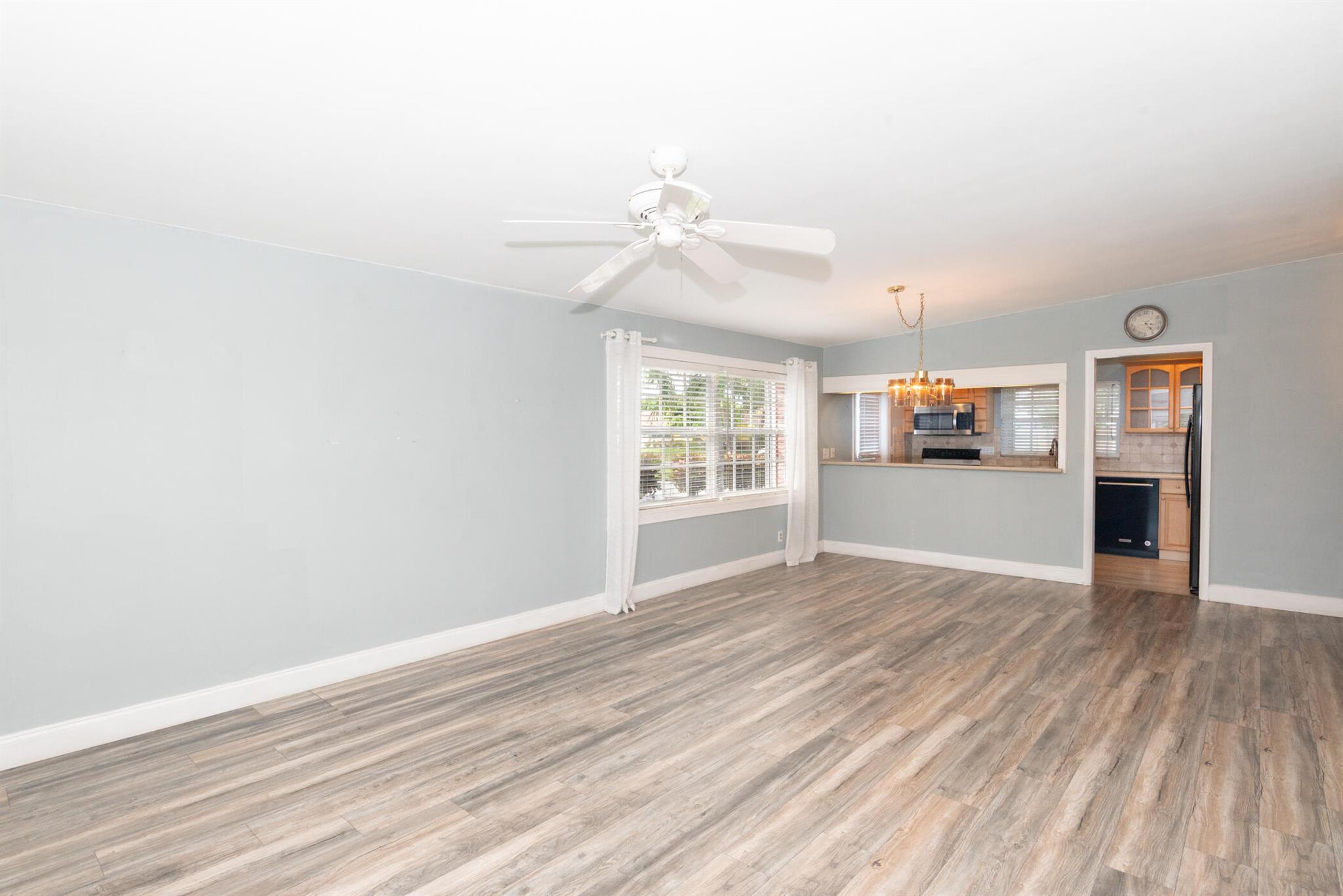 BAHAMA HEIGHTS - Residential