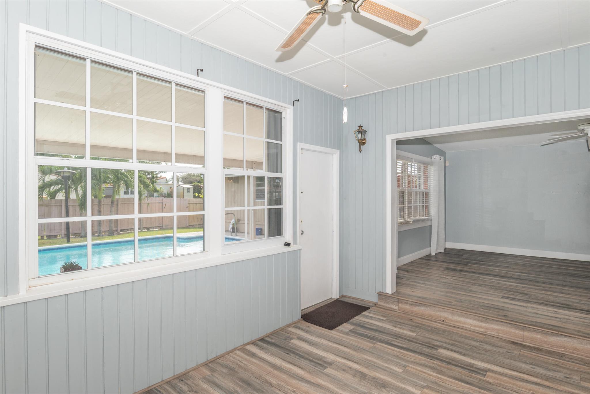 BAHAMA HEIGHTS - Residential