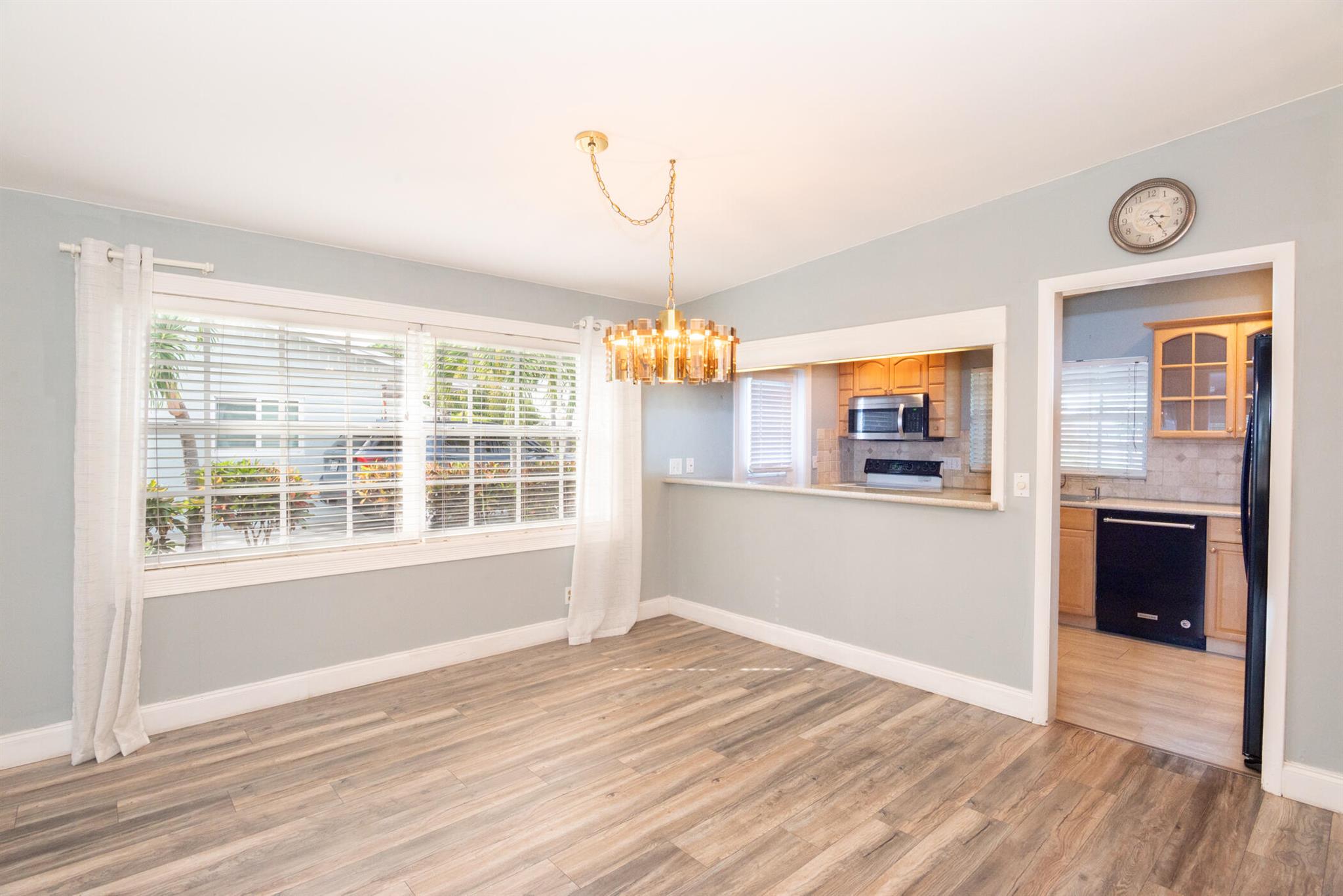 BAHAMA HEIGHTS - Residential