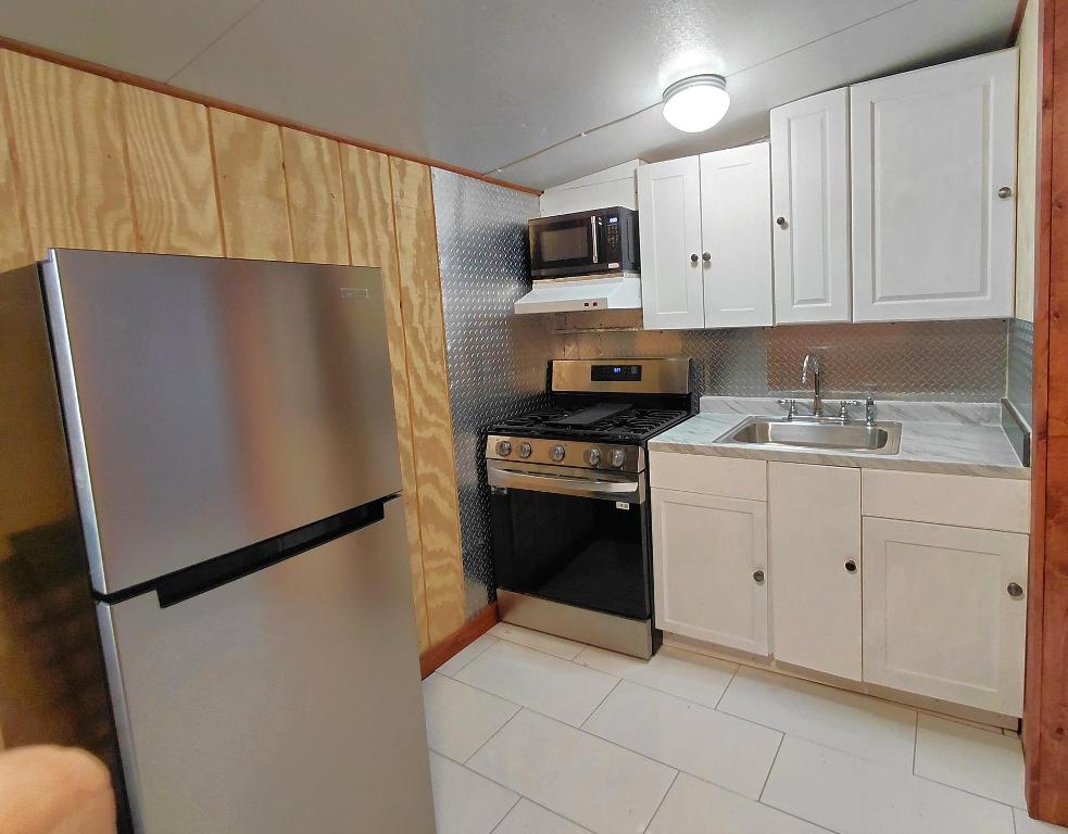 n/a - Residential Lease