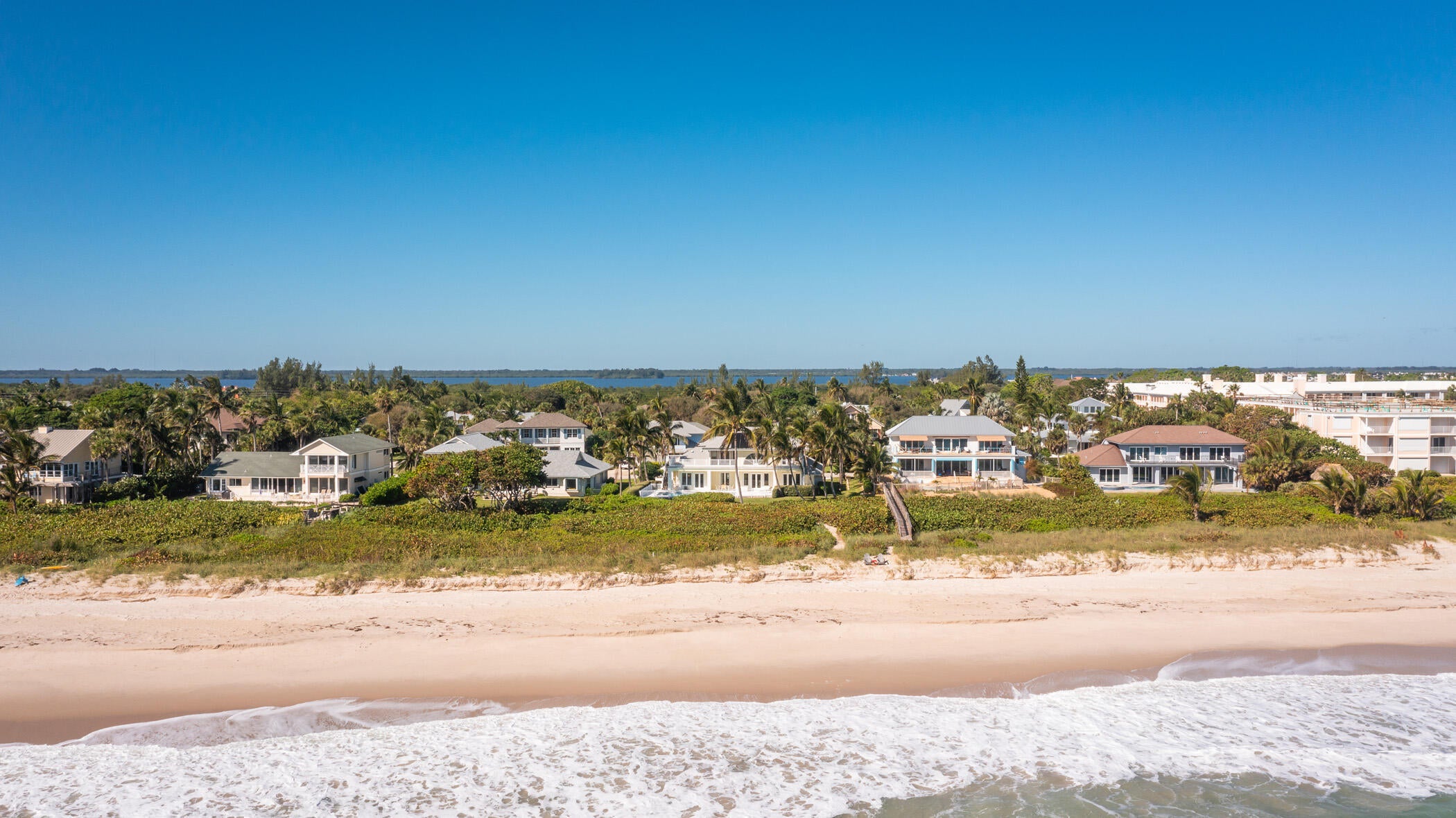 2254 MAGANS OCEAN Walk, Vero Beach, FL, 32963/$4,600,000 2 2254 MAGANS OCEAN Walk