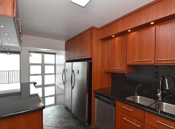Silver Thatch Atlantic Pl - Residential Lease