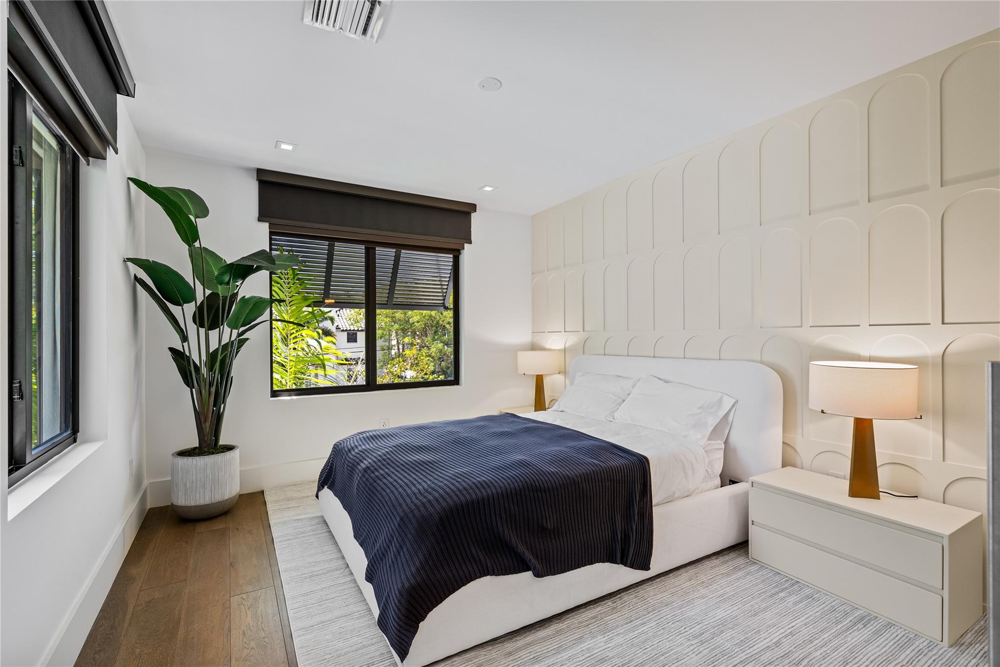 RIO VISTA ISLES - Residential