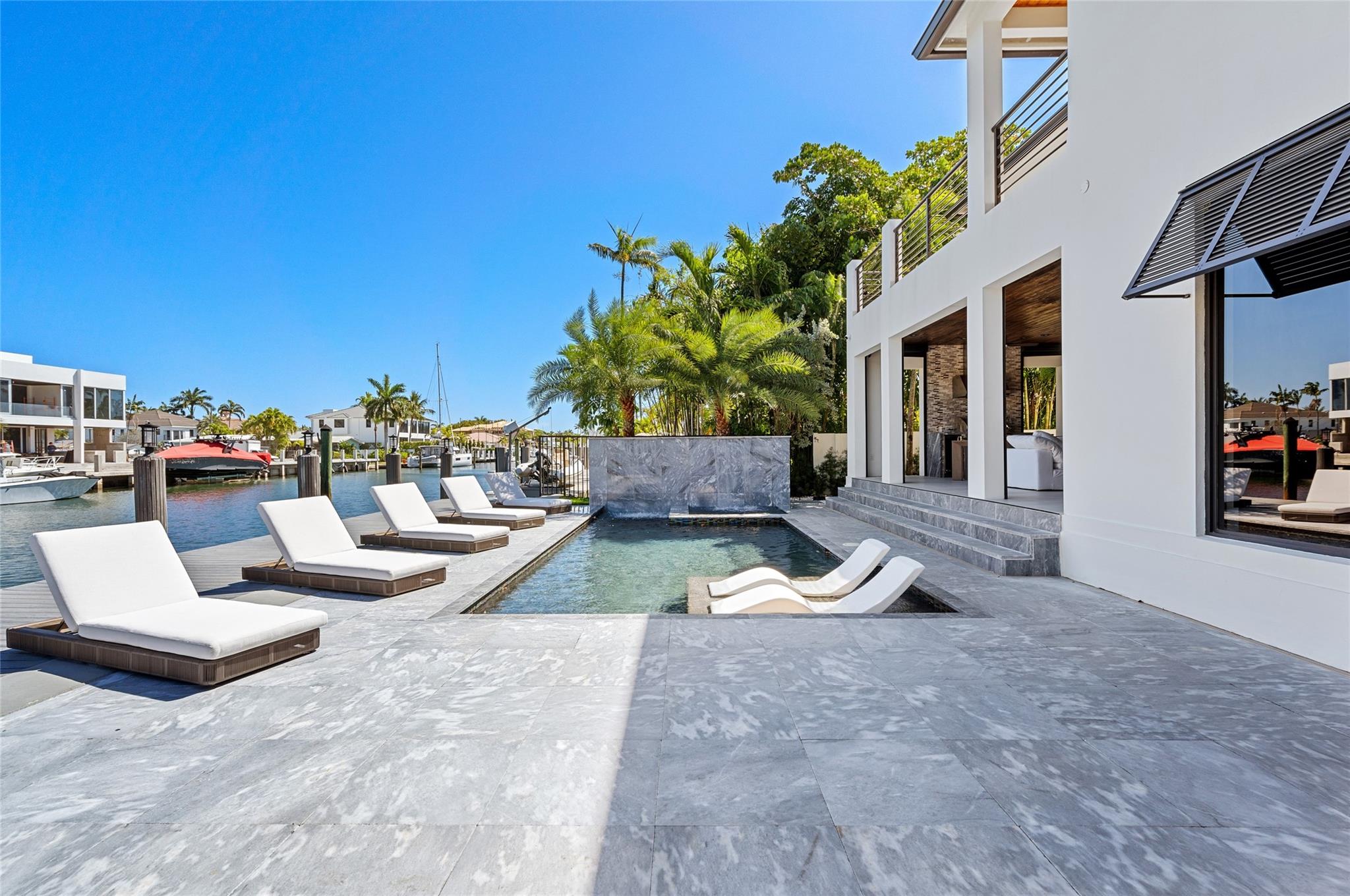RIO VISTA ISLES - Residential