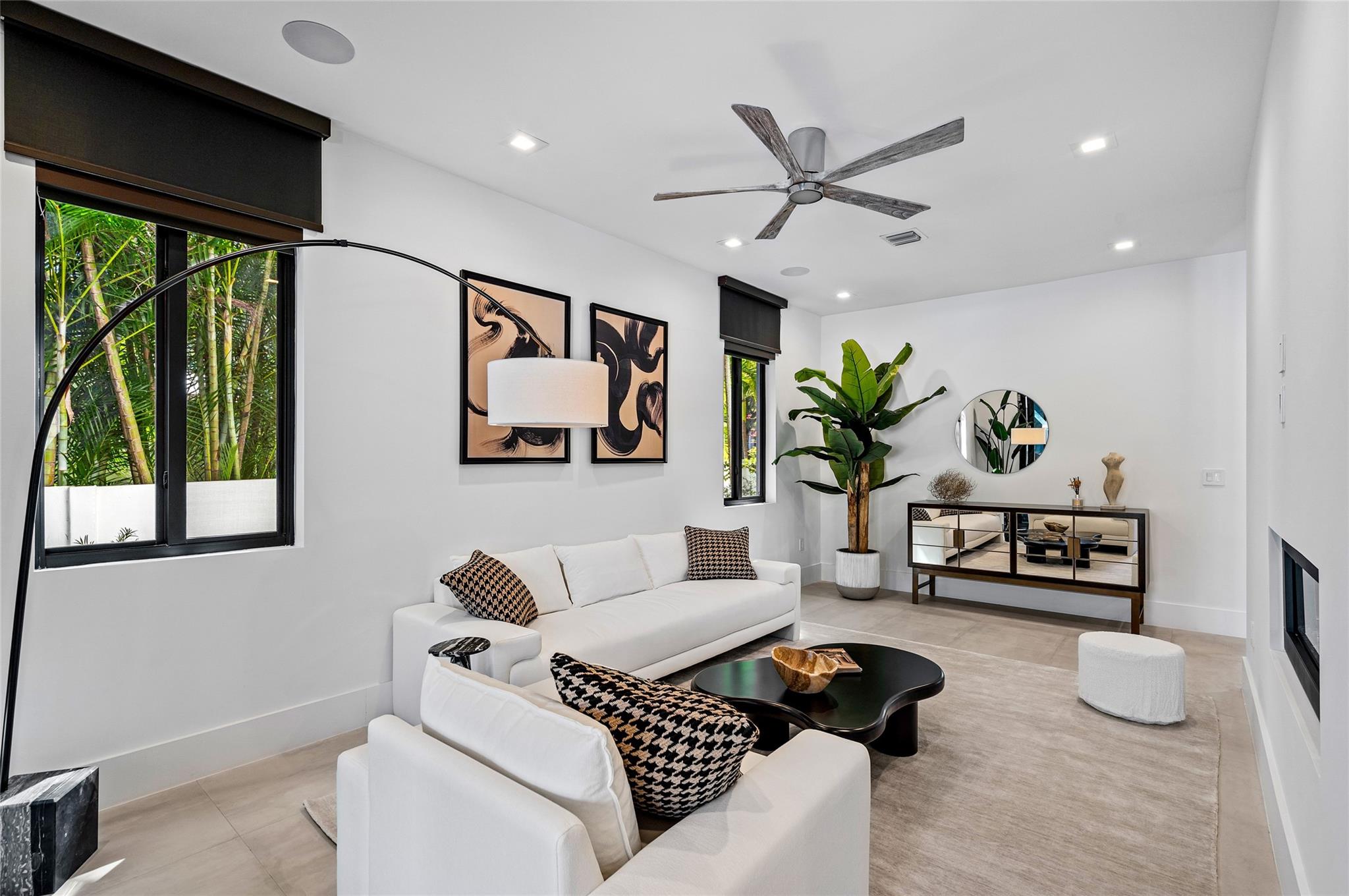 RIO VISTA ISLES - Residential