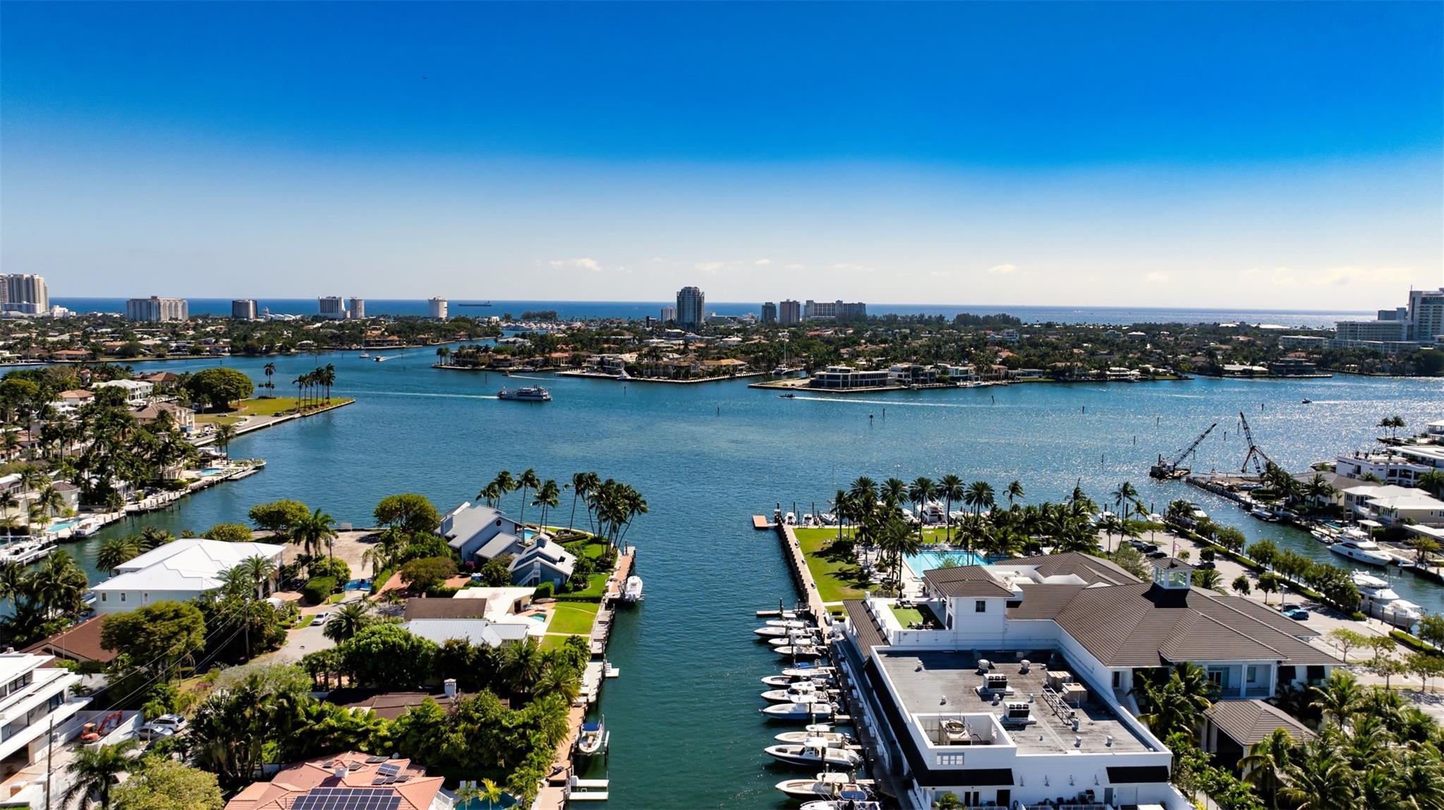 RIO VISTA ISLES - Residential