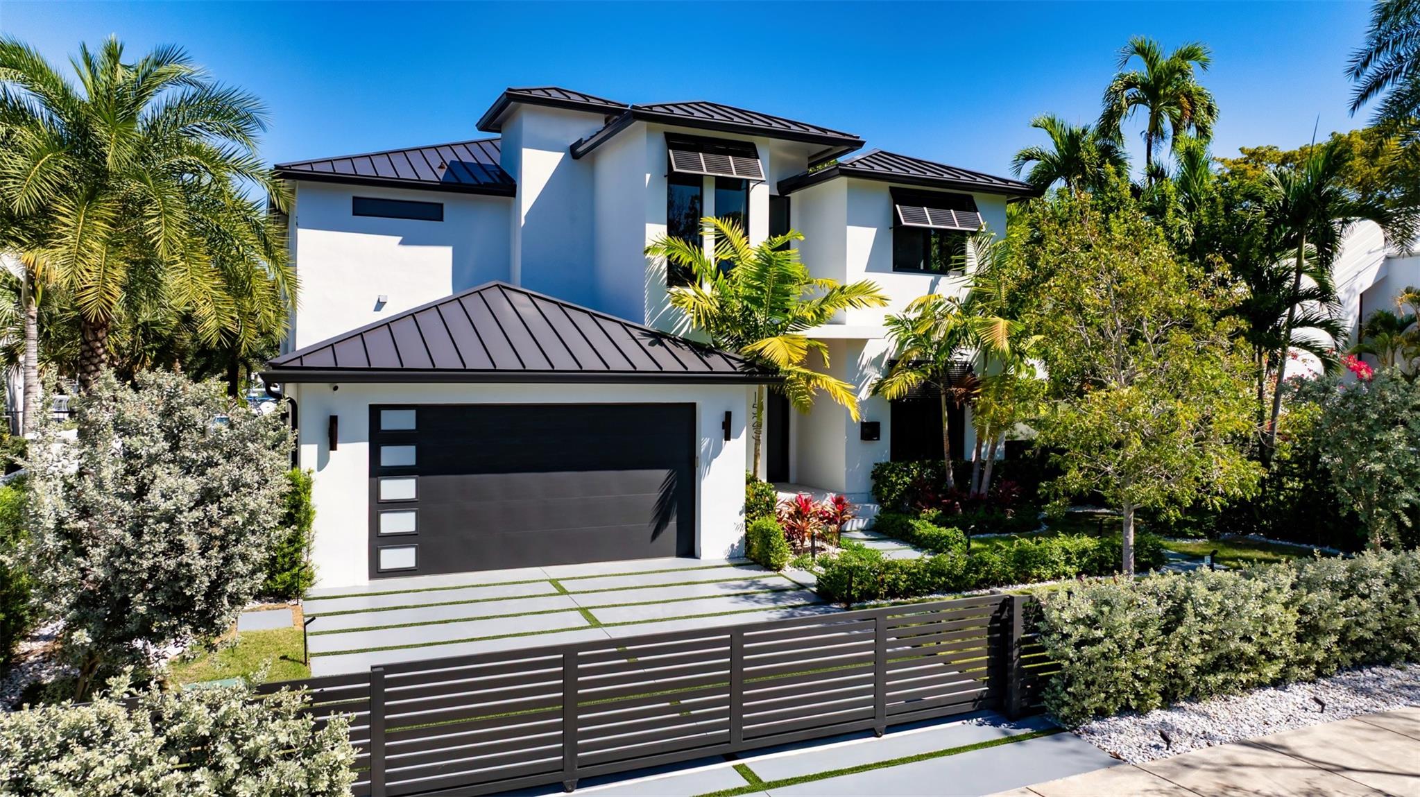 View photos, virtual tours, details... 1523 SE 12th St