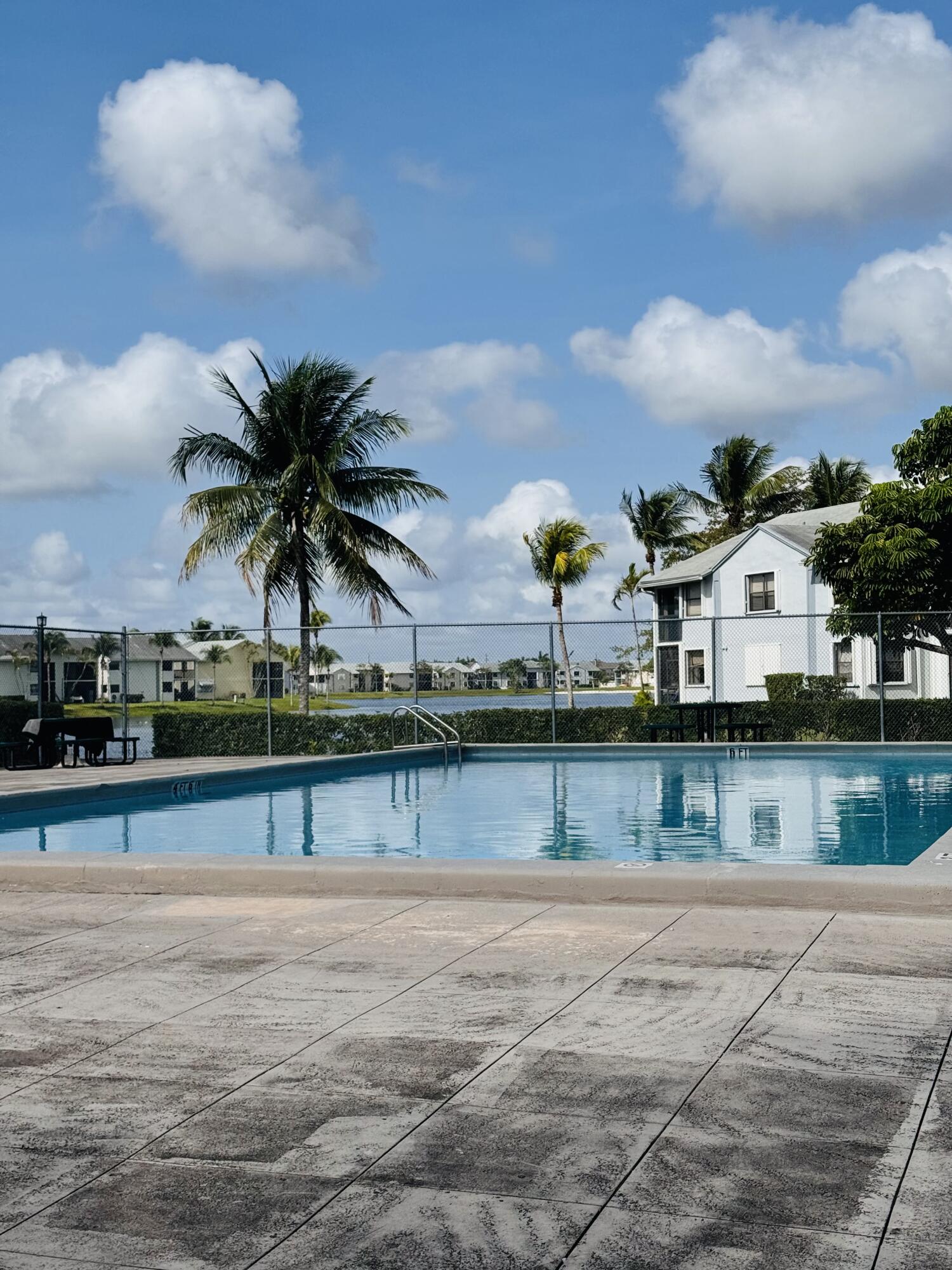 LAKESHORE CONDO #2 - Residential Lease