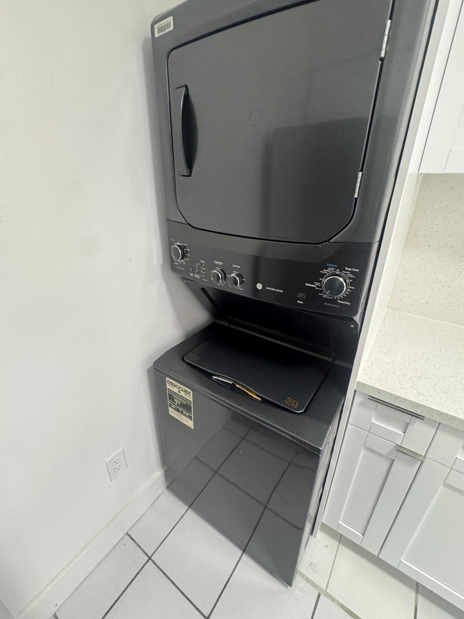 LAKESHORE CONDO #2 - Residential Lease