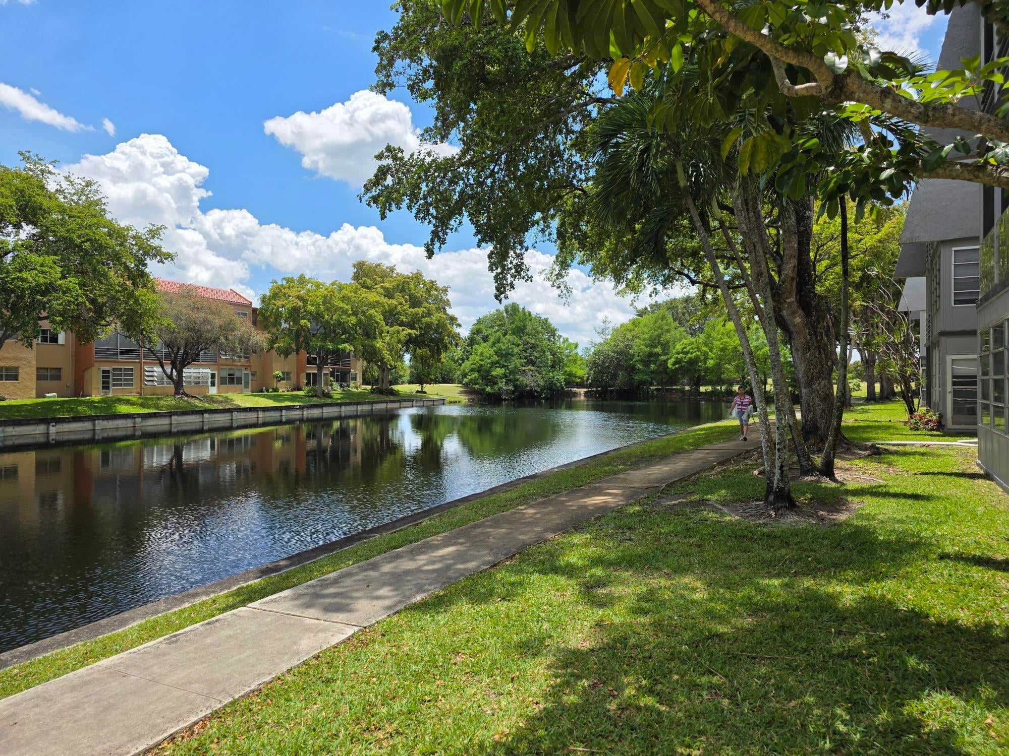 9081 Lime Bay Boulevard 211, Tamarac FL 33321