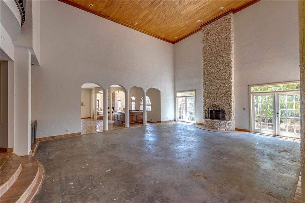 Bay Colony Sec Of Landing - Residential