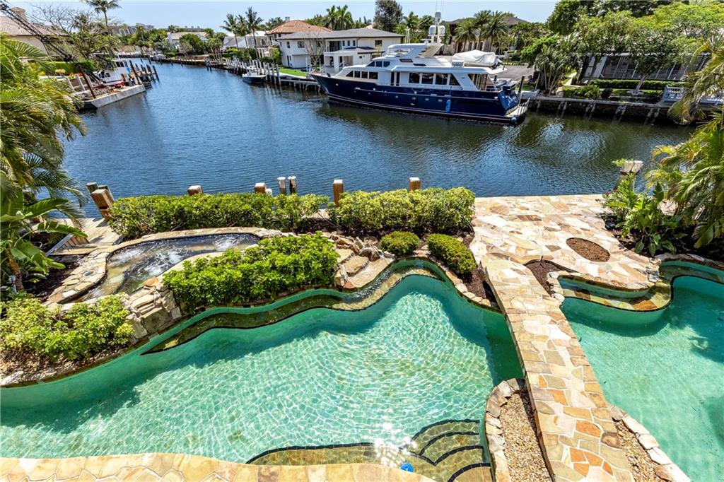 Bay Colony Sec Of Landing - Residential