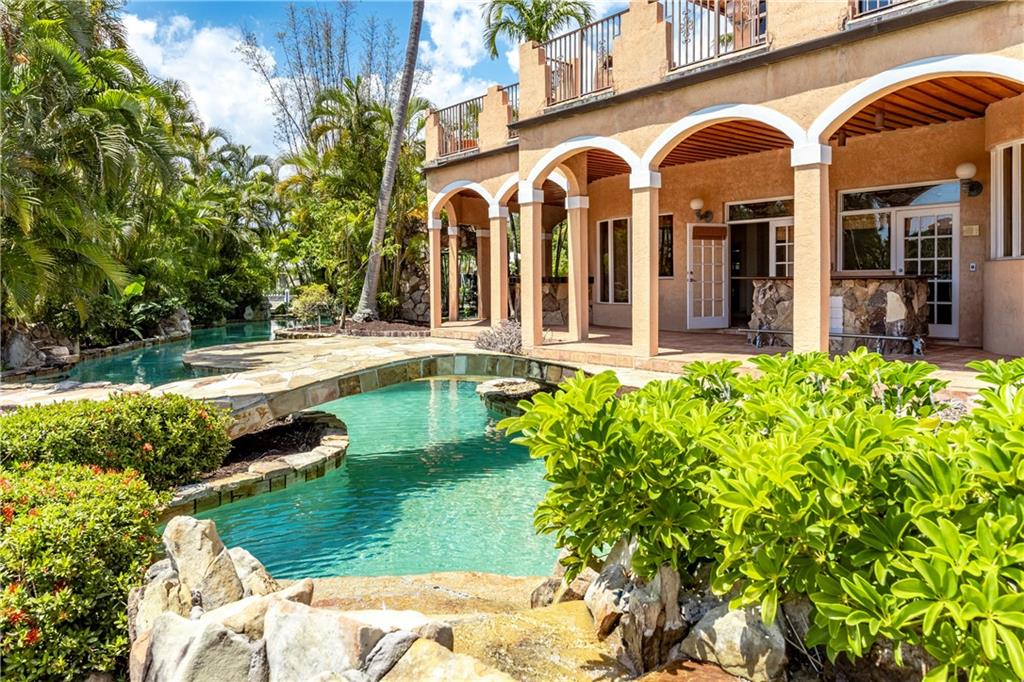 Bay Colony Sec Of Landing - Residential