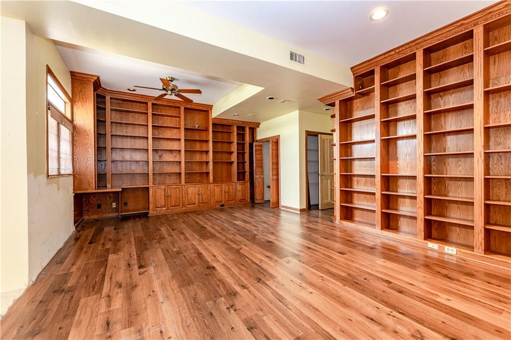 Bay Colony Sec Of Landing - Residential