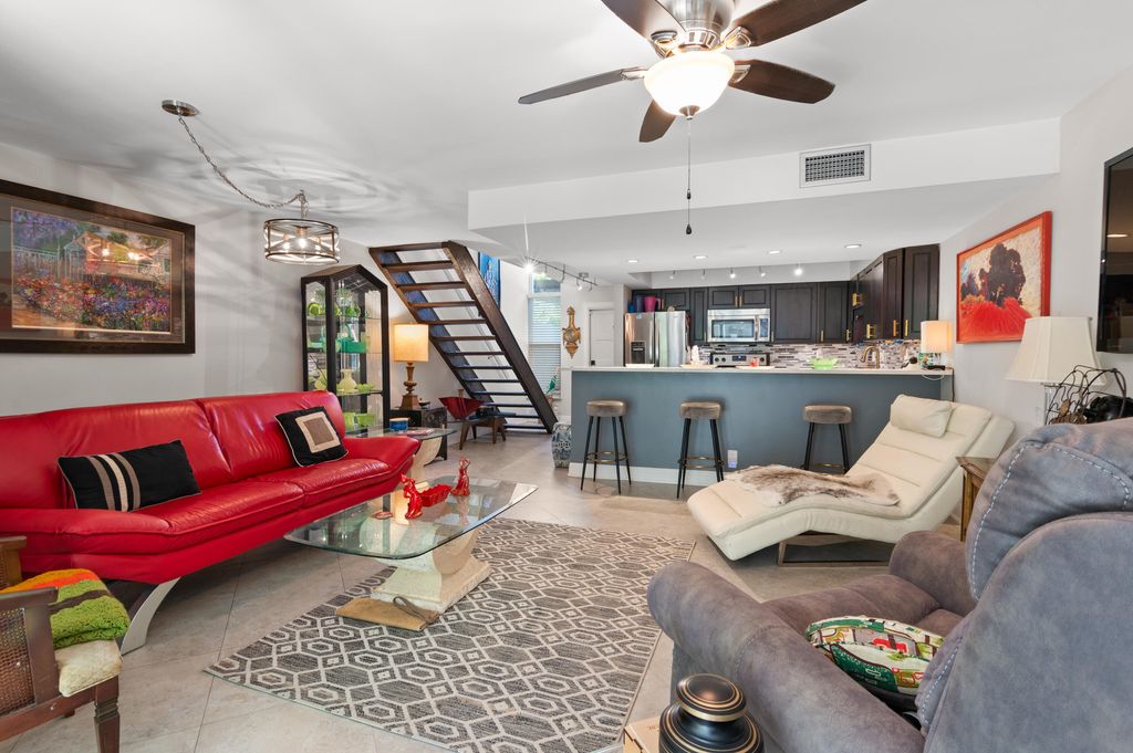 Photo of 842 NE 20th Drive #842, Wilton Manors, FL 33305 (MLS # B26006336)