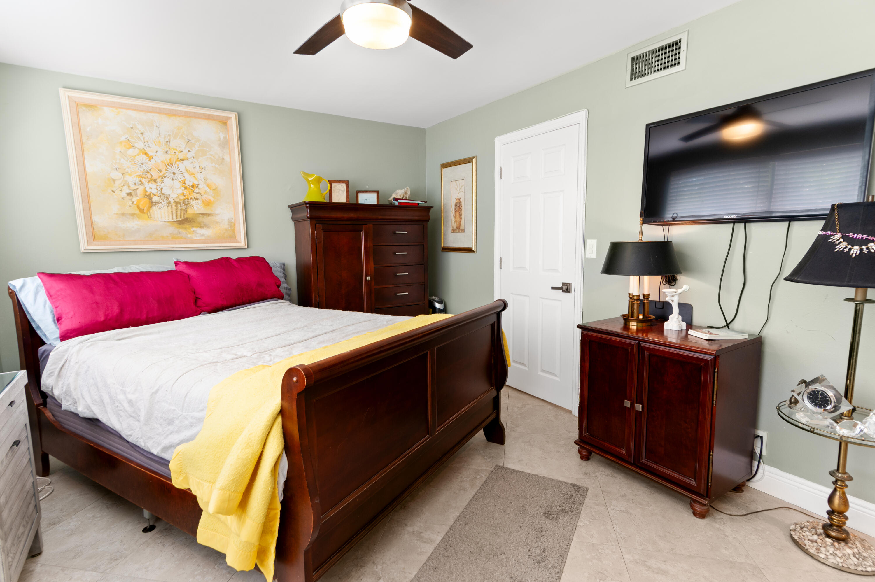 Footbridge Townhouses - Residential