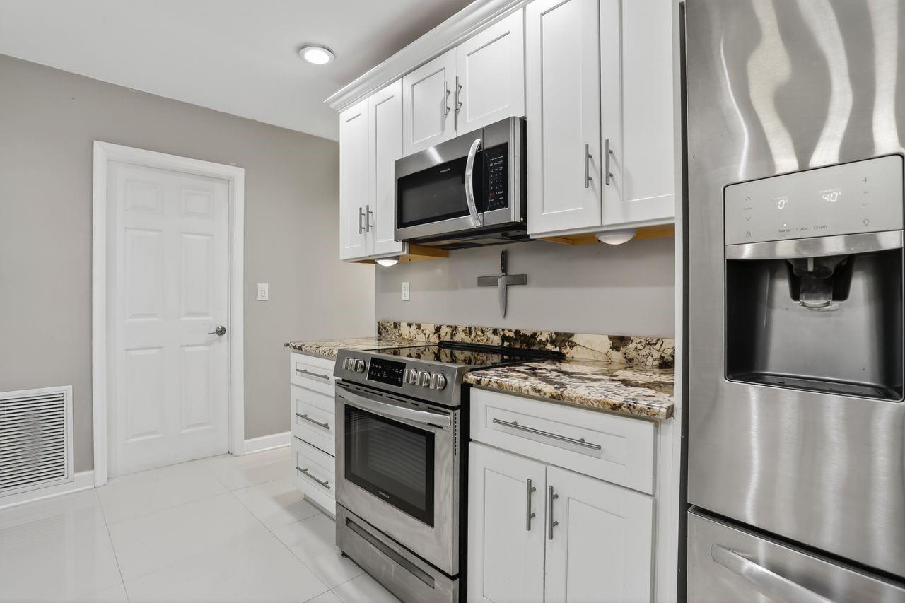 Mainlands Of Tamarac Lake - Residential
