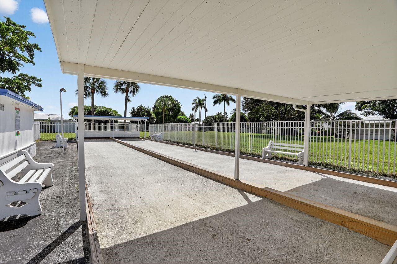 Mainlands Of Tamarac Lake - Residential