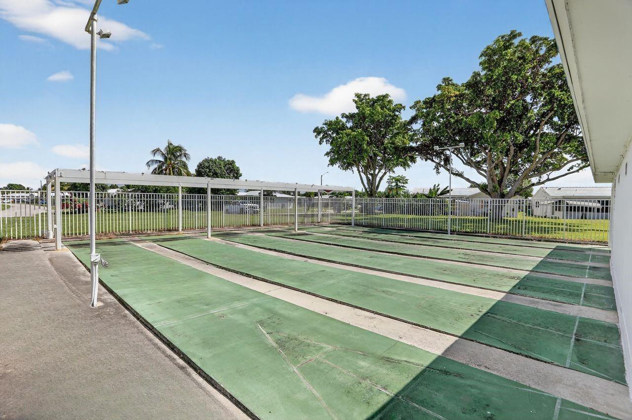 Mainlands Of Tamarac Lake - Residential