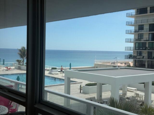 PATRICIAN OF PALM BEACH CONDO - Residential Lease